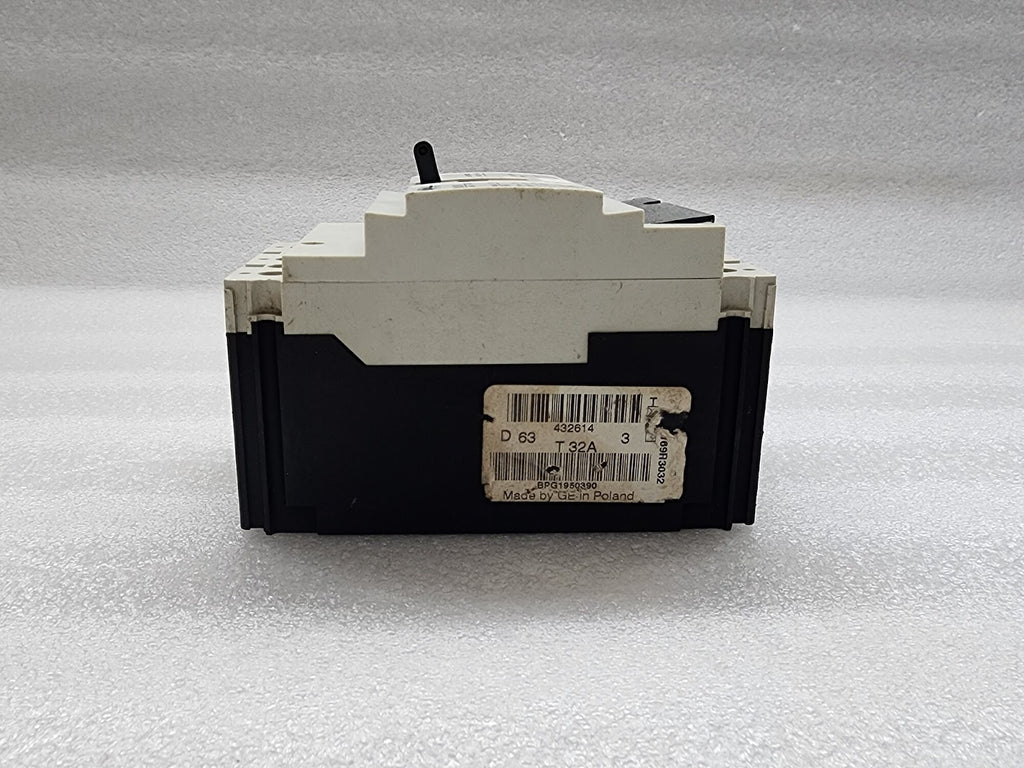AEG MML169R 3-POLE CIRCUIT BREAKER 32A MML169R3032