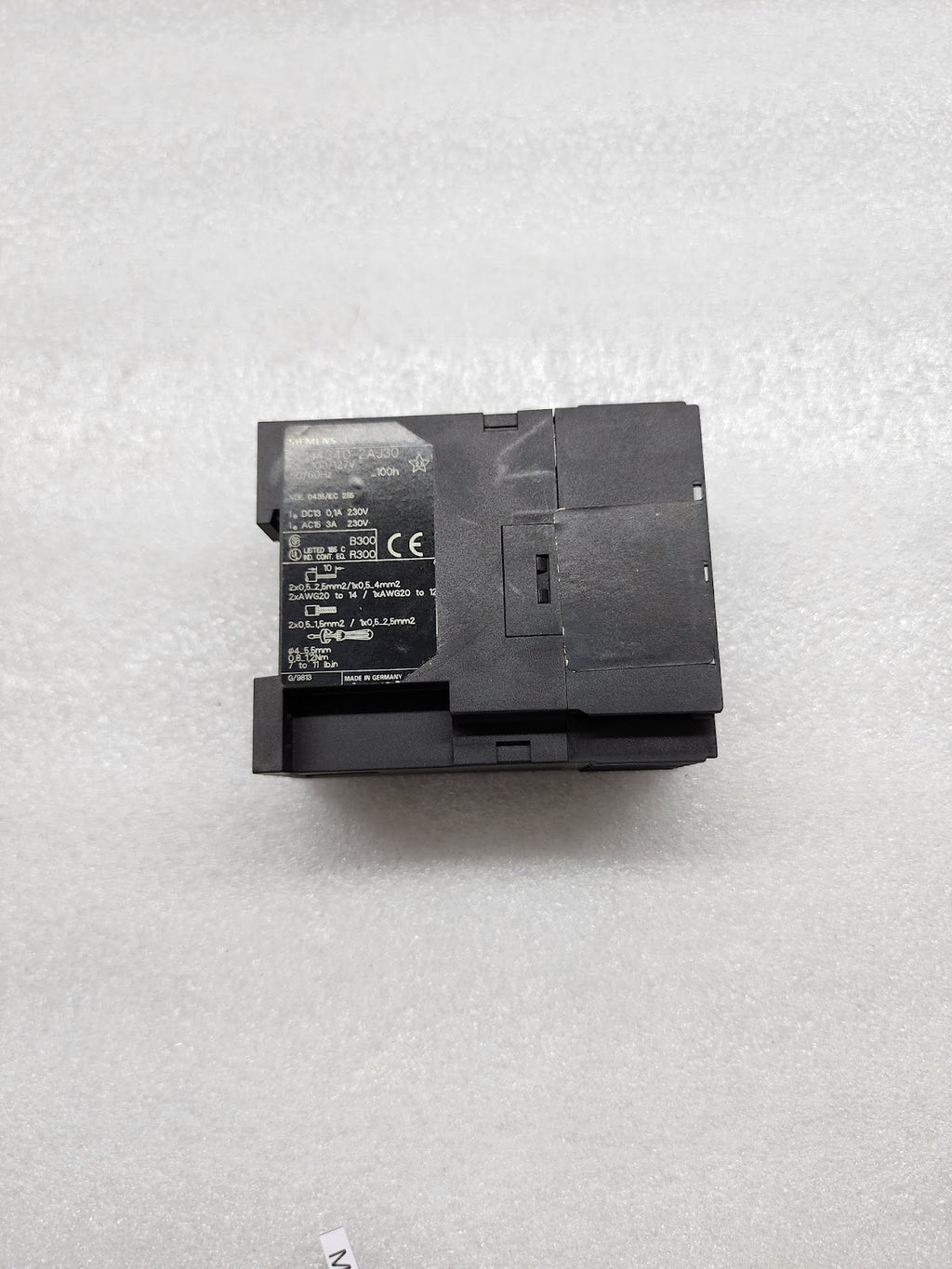 SIEMENS 7PU4340-2AJ30 TIMER RELAY 100-127V