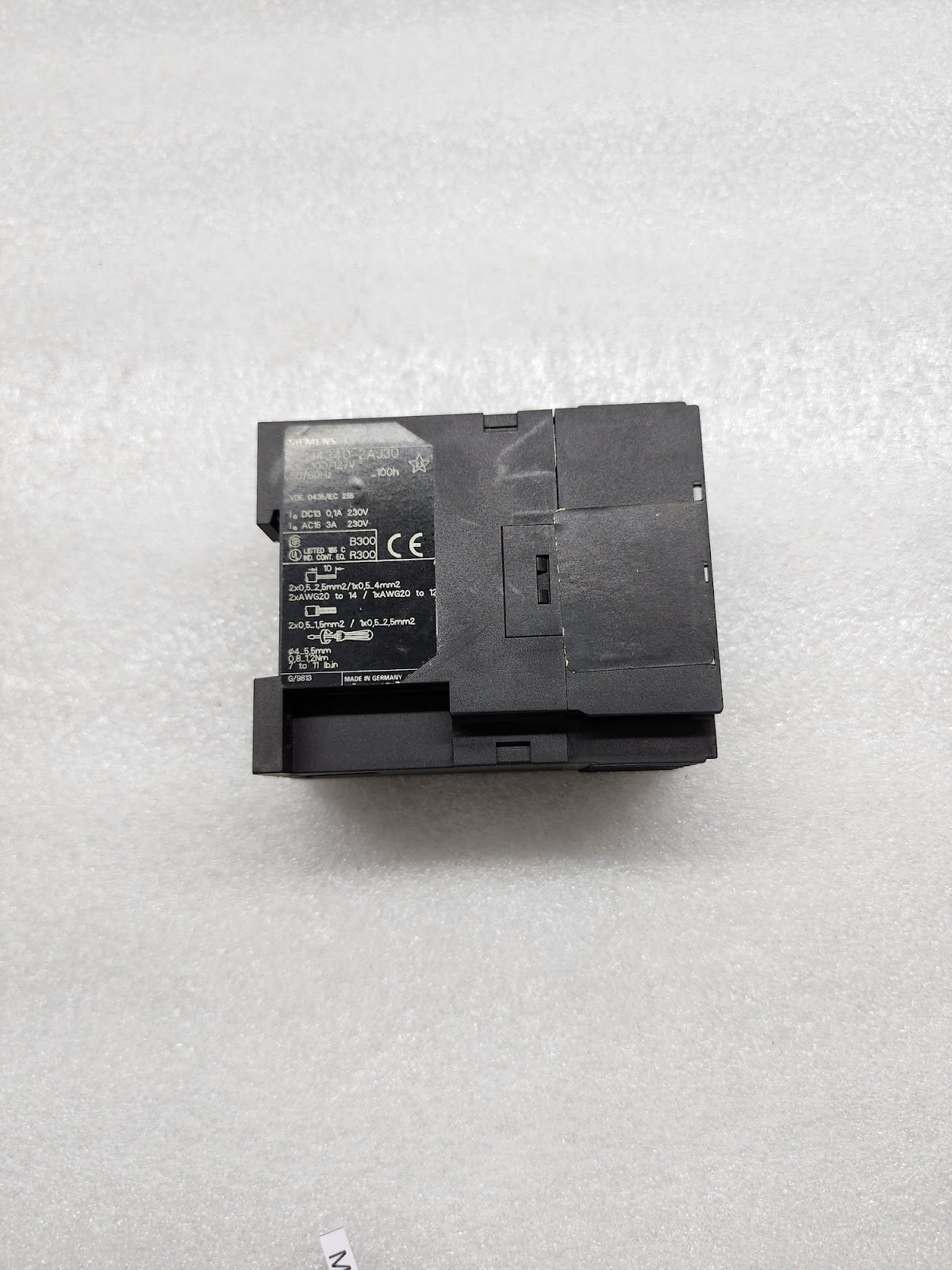 SIEMENS 7PU4340-2AJ30 TIMER RELAY 100-127V