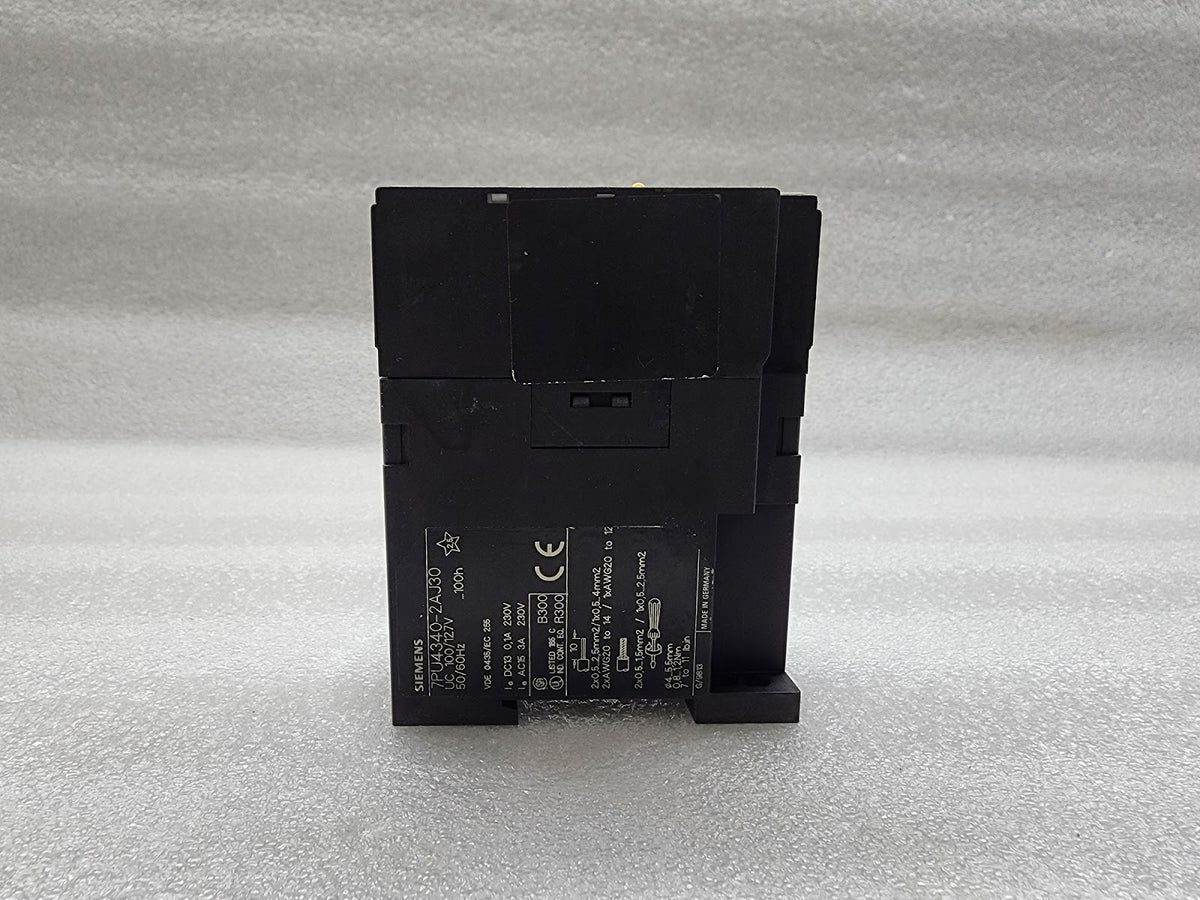 SIEMENS 7PU4340-2AJ30 TIMER RELAY 100-127V
