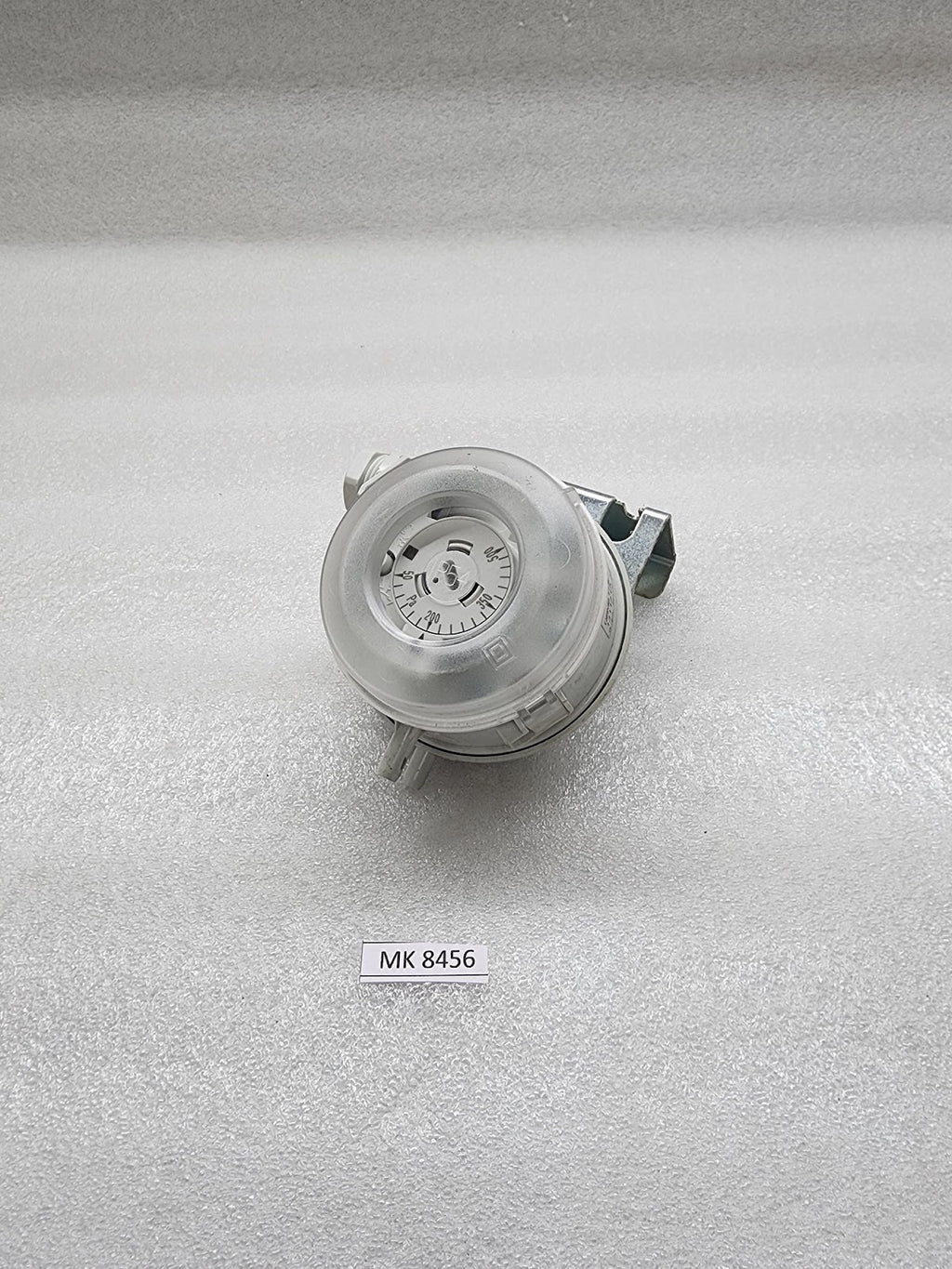 SIEMENS QBM81-5 DIFFERENTIAL PRESSURE MONITOR 131121A