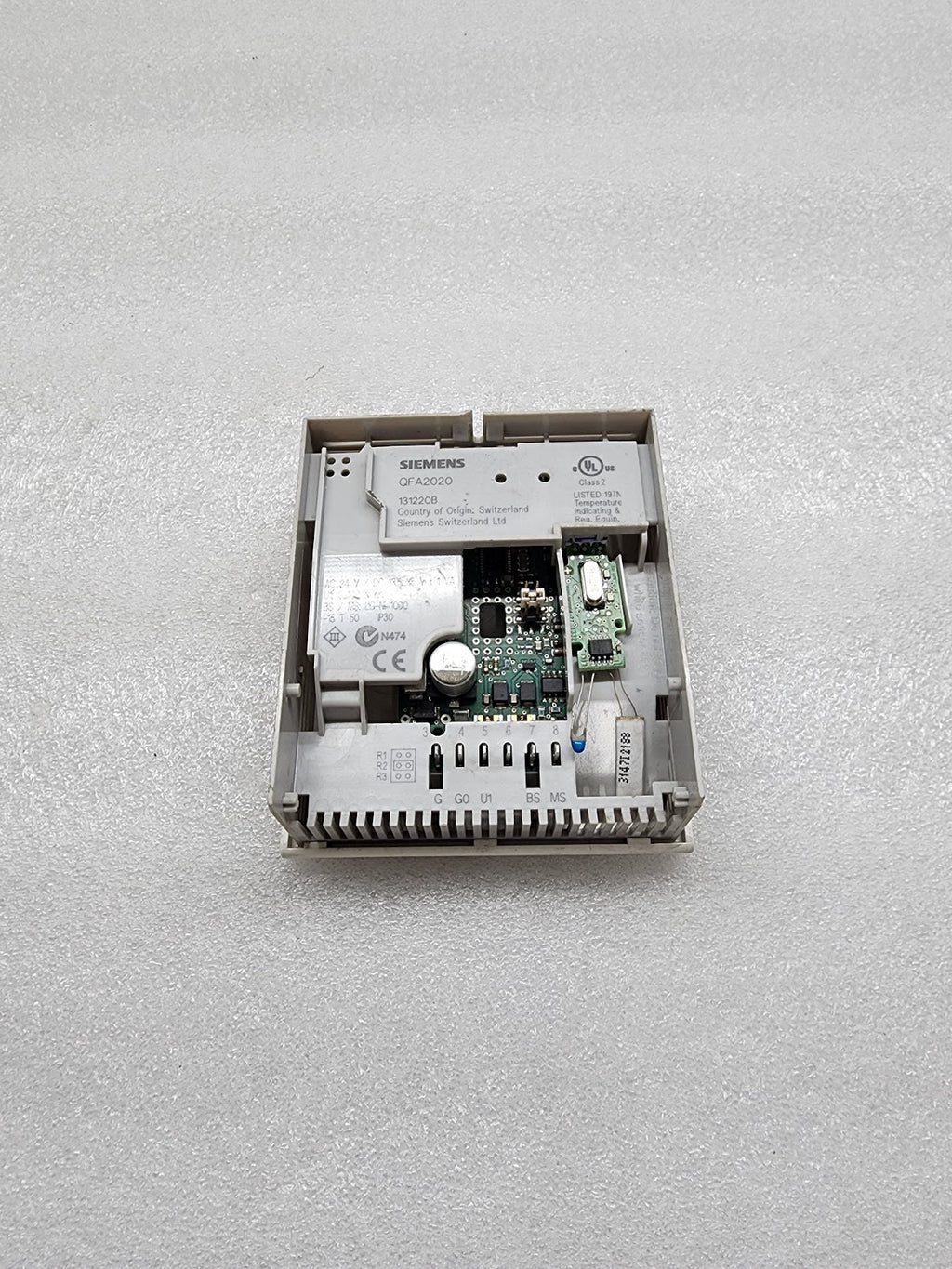SIEMENS QFA2020 ROOM TEMPERATURE CONTROLLER 131220B