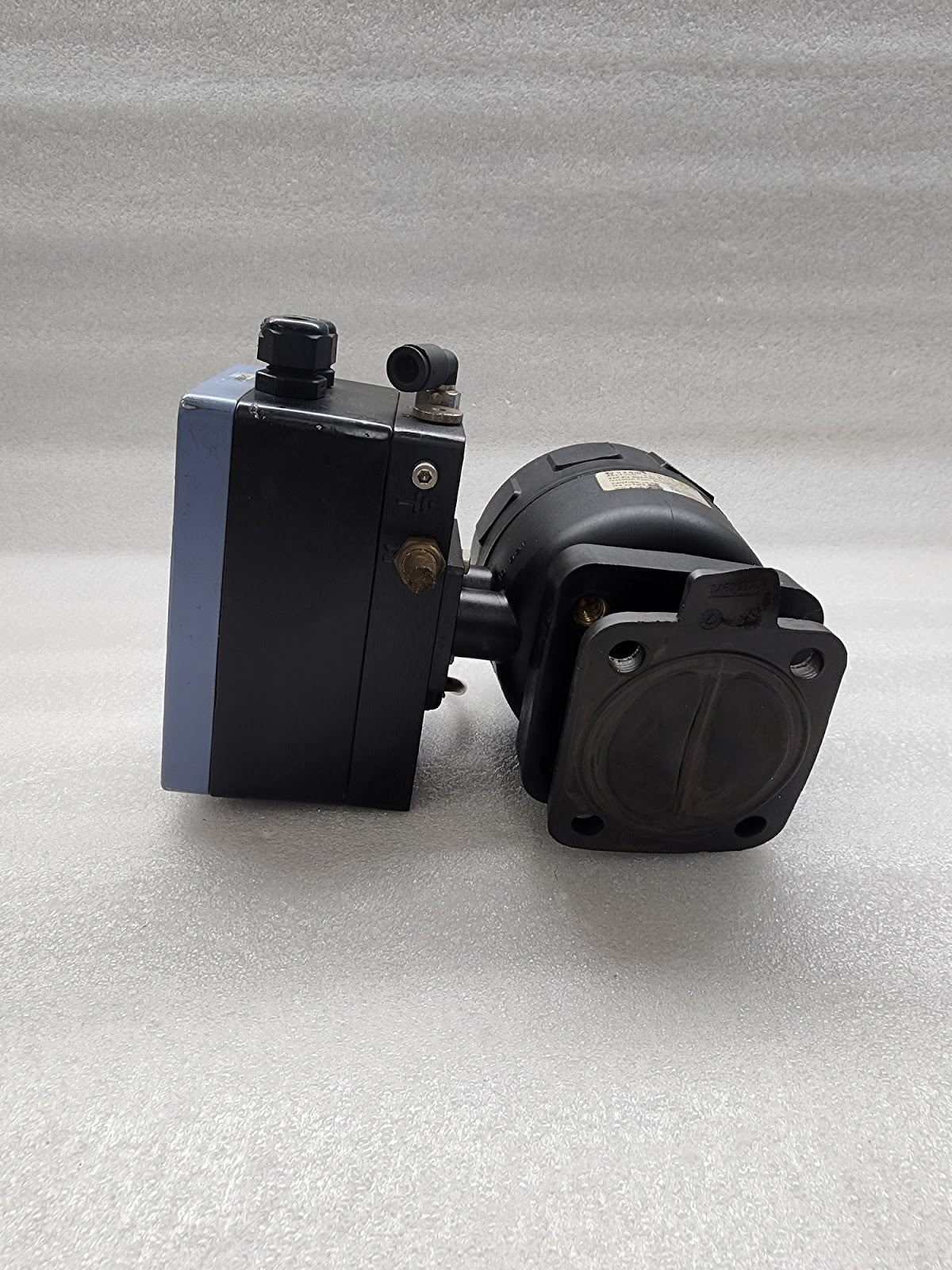 BURKERT 1067 FLUID CONTROL SYSTEMS 00550682