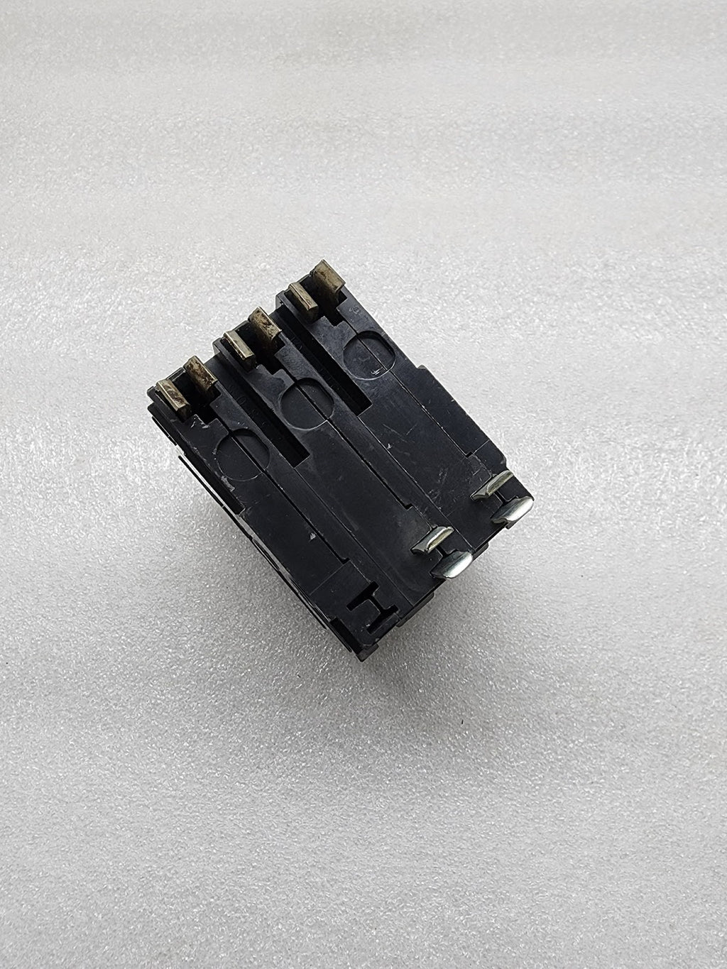 SQUARE D MJ-861 3-POLE CIRCUIT BREAKER 60A