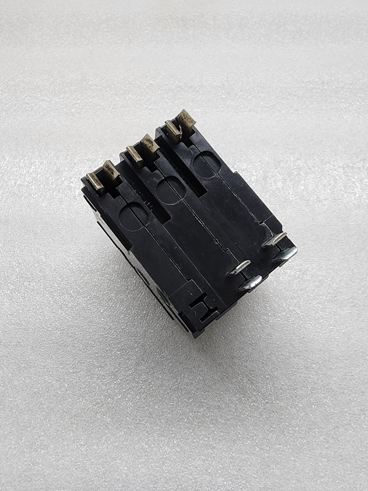 SQUARE D NE-6295 3-POLE CIRCUIT BREAKER 60A