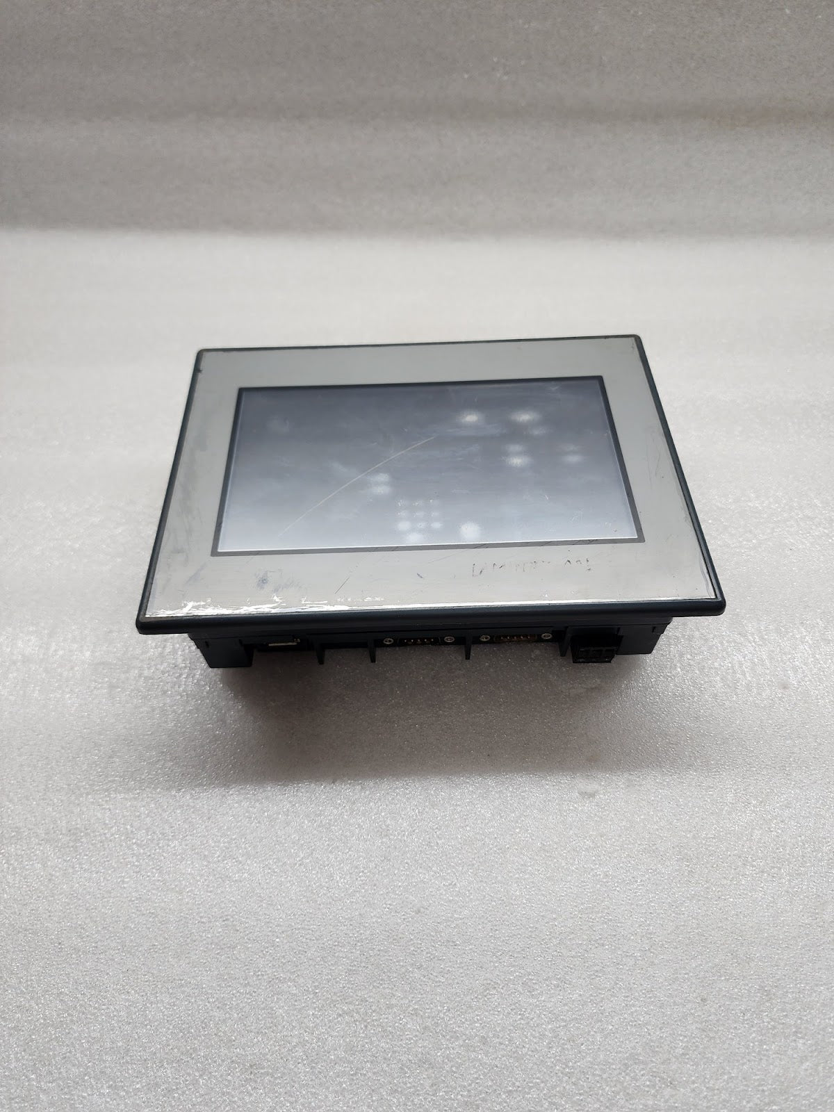 PROFACE PFXGE4401WAD HMI GC-4401W 24VDC