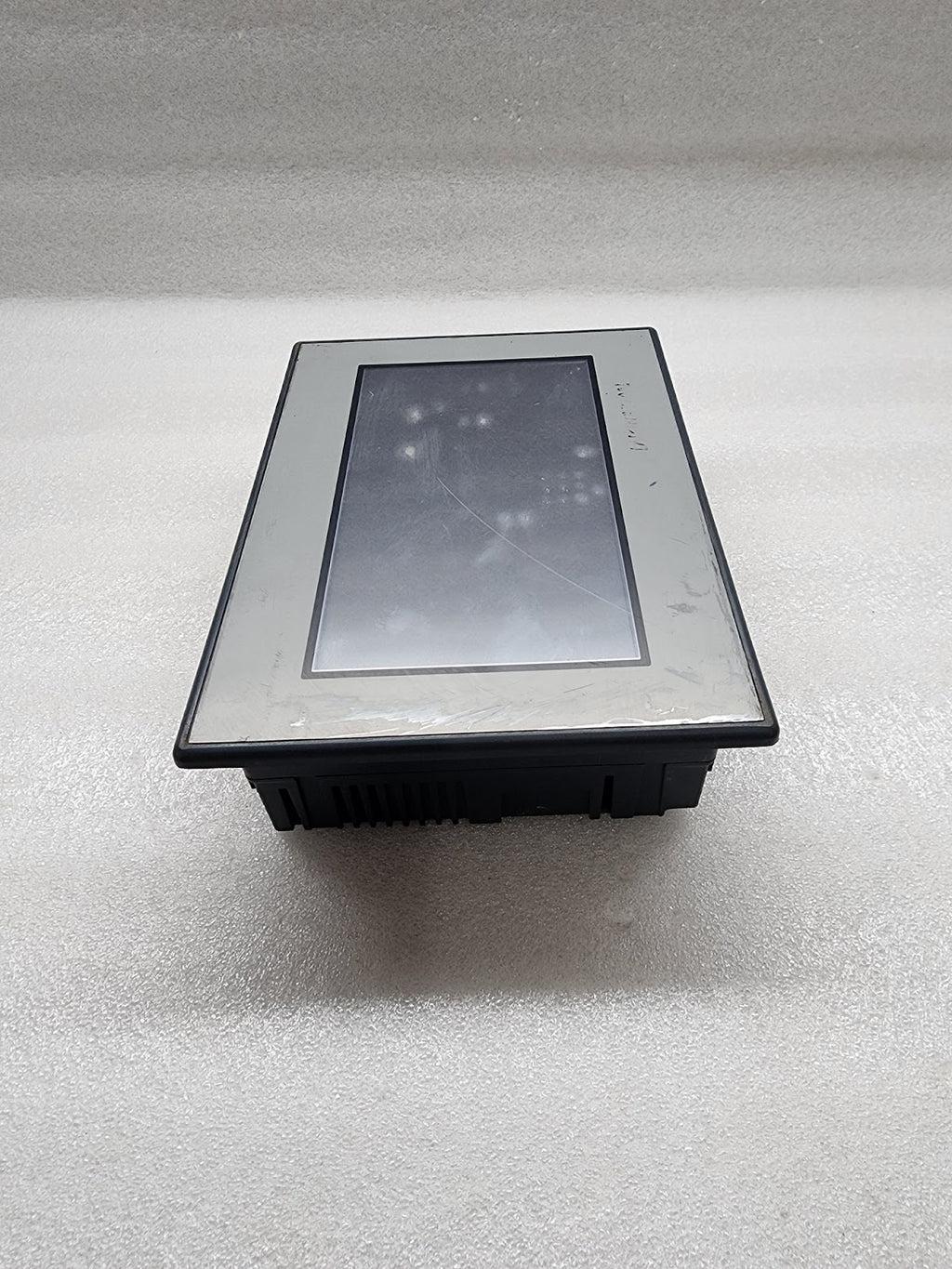 PROFACE PFXGE4401WAD HMI GC-4401W 24VDC