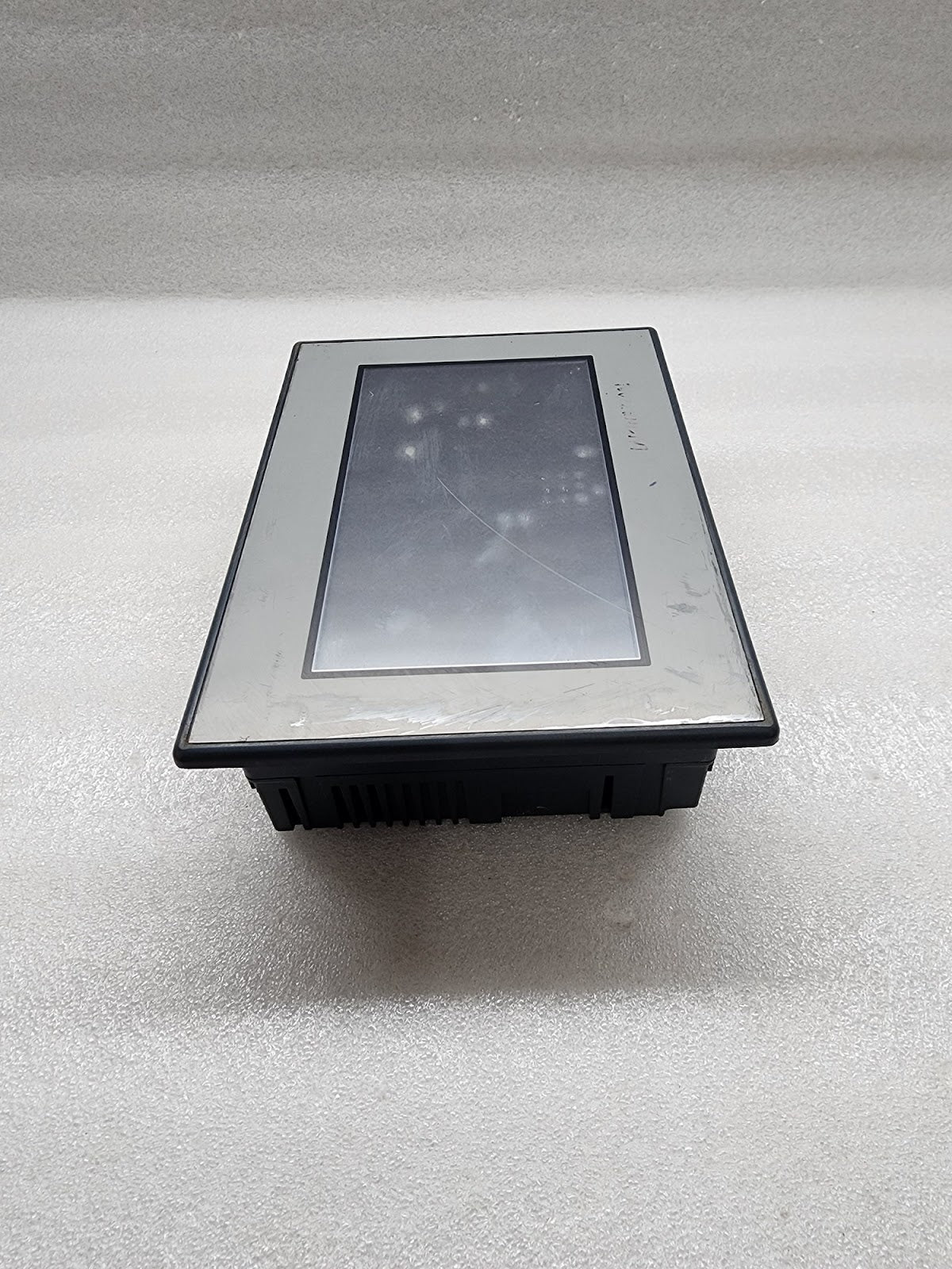 PROFACE PFXGE4401WAD HMI GC-4401W 24VDC