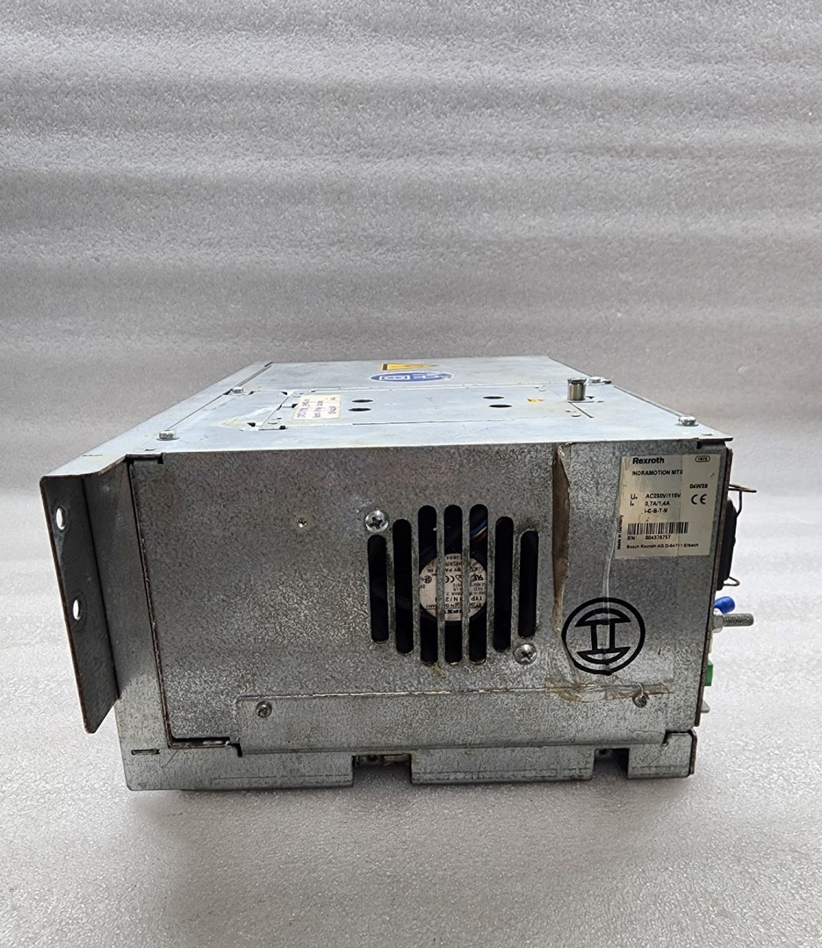 REXROTH IPC40.2G4A-512N-P8C-ND-NN-FW INDRAMOTION MTX R911305288-203