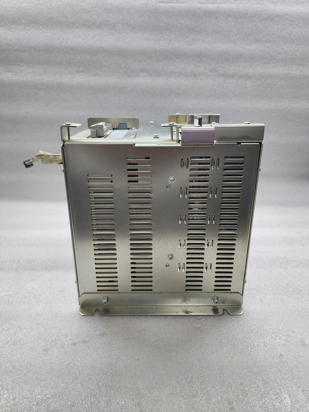 YASKAWA JZNC-YRK51-1E ROBOT CPU SERVO DRIVE R15517-306-5