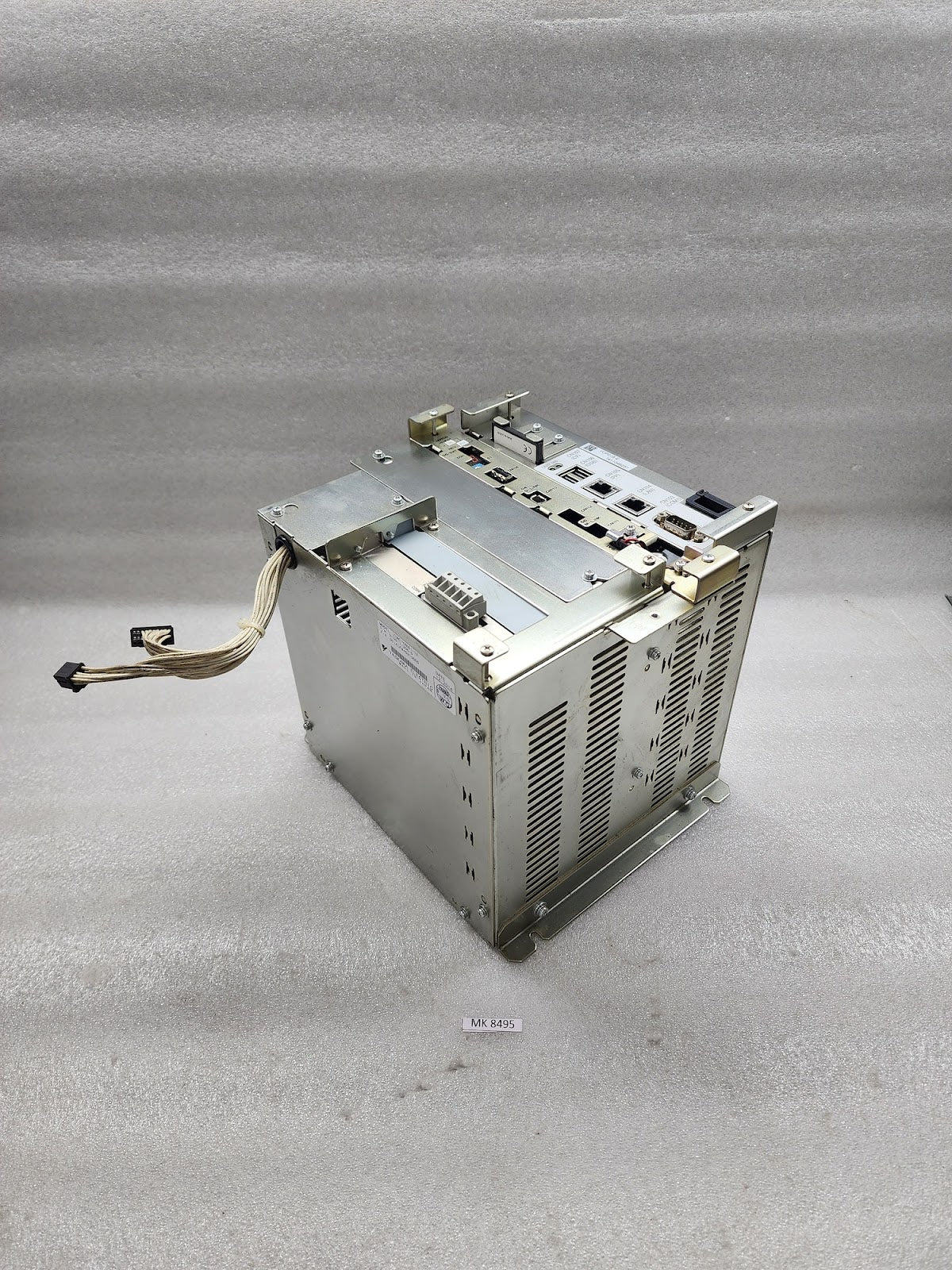 YASKAWA JZNC-YRK51-1E ROBOT CPU SERVO DRIVE R15517-306-5