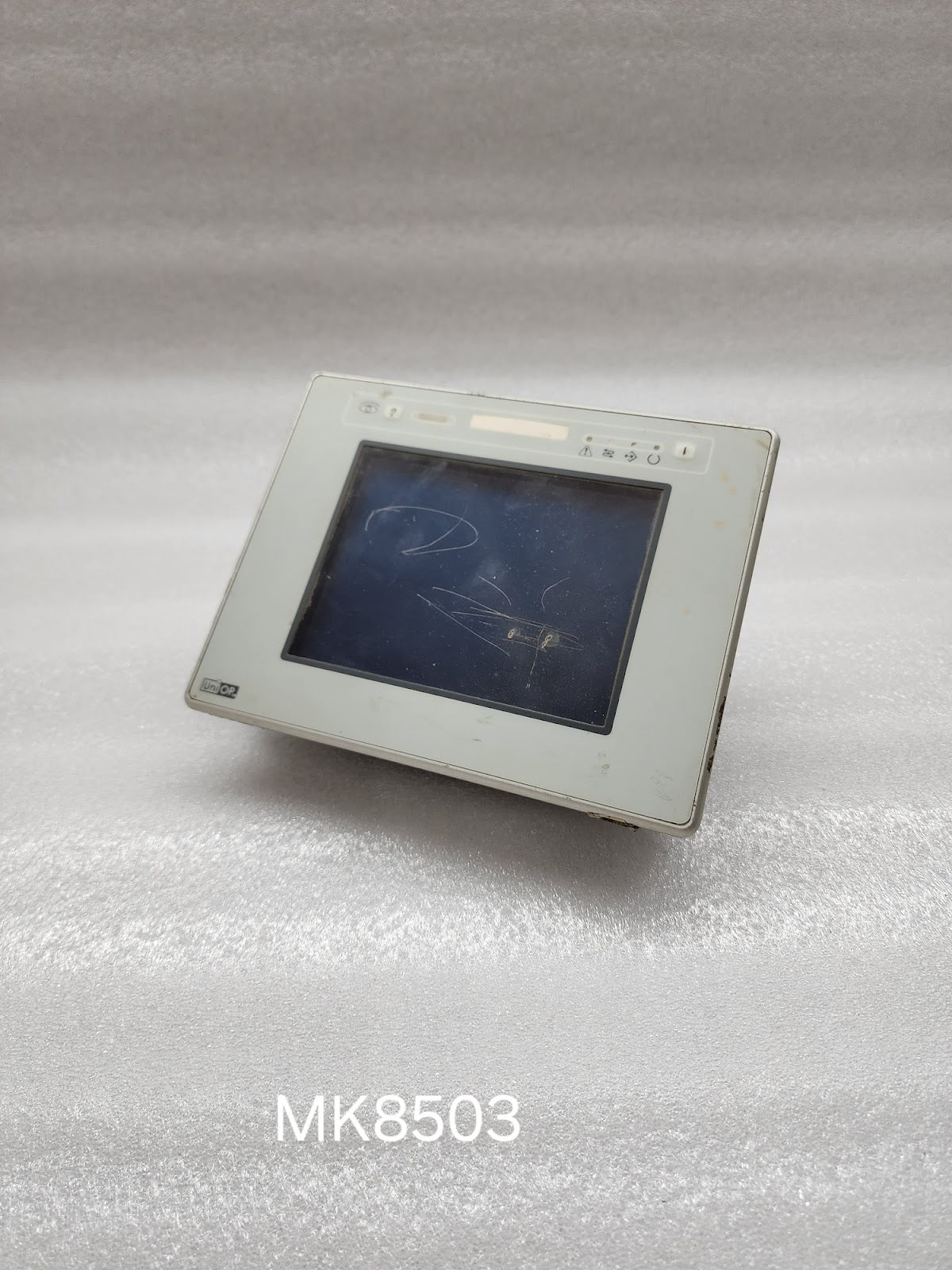 UNIOP ETOP05-0045 HMI OPERATOR PANEL 24VDC