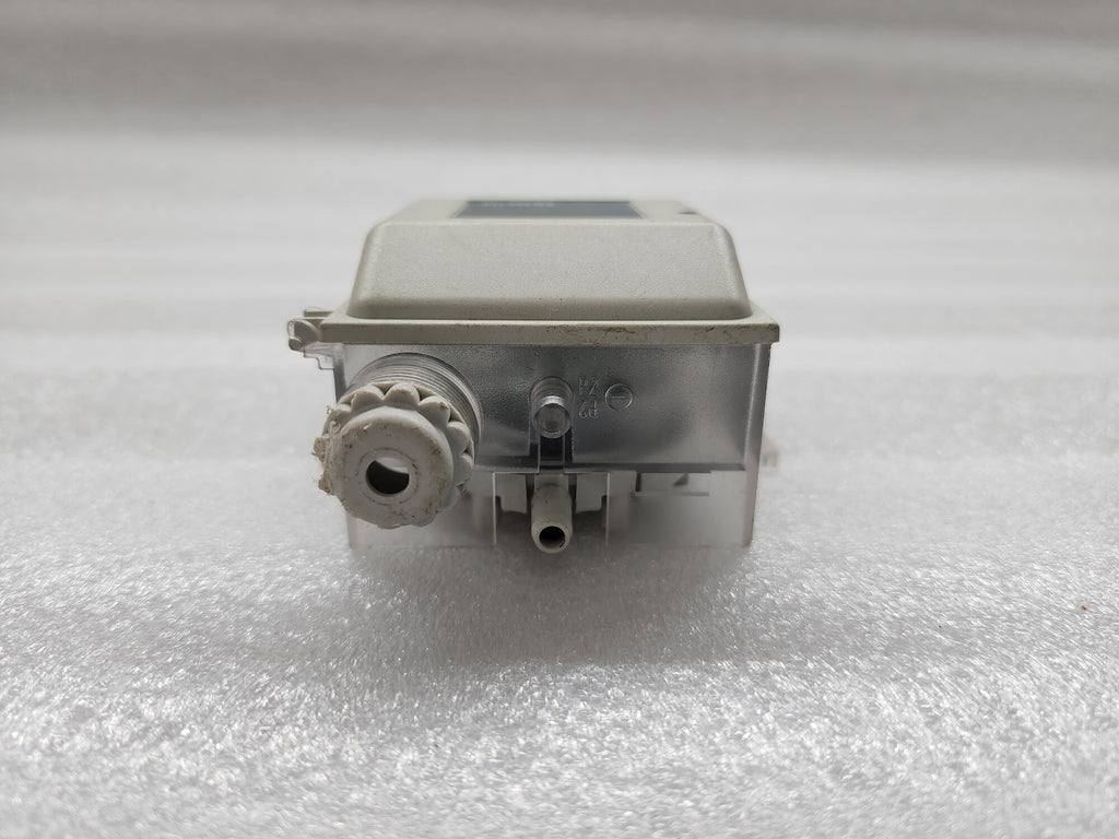 SIEMENS QBM2030-5 DIFFERENTIAL PRESSURE SENSOR