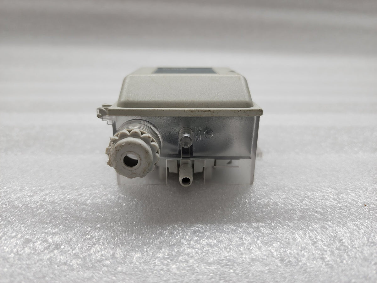 SIEMENS QBM2030-5 DIFFERENTIAL PRESSURE SENSOR