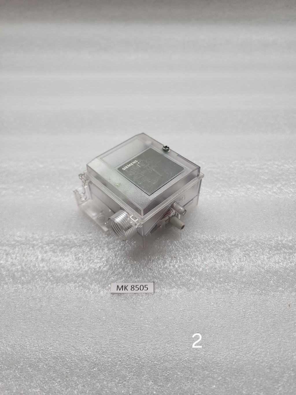 SIEMENS QBM3020-1 DIFFERENTIAL PRESSURE SENSOR