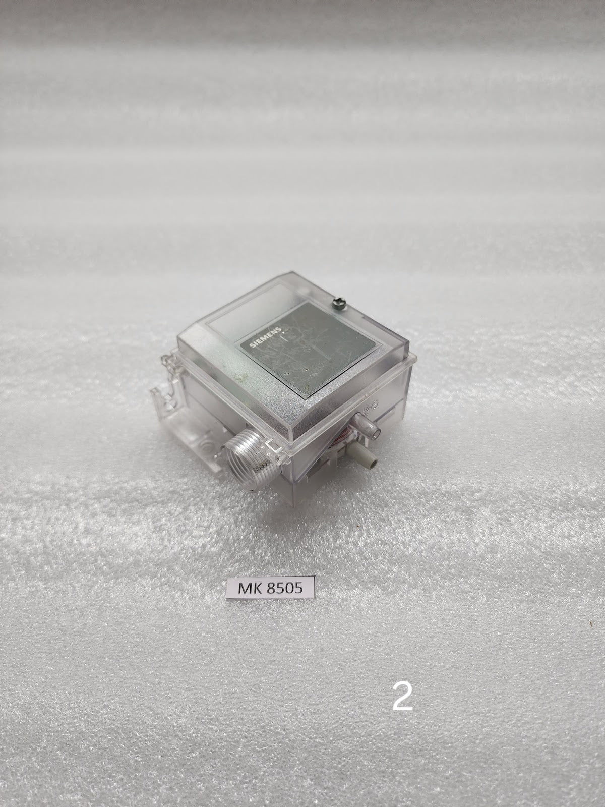 SIEMENS QBM3020-1 DIFFERENTIAL PRESSURE SENSOR