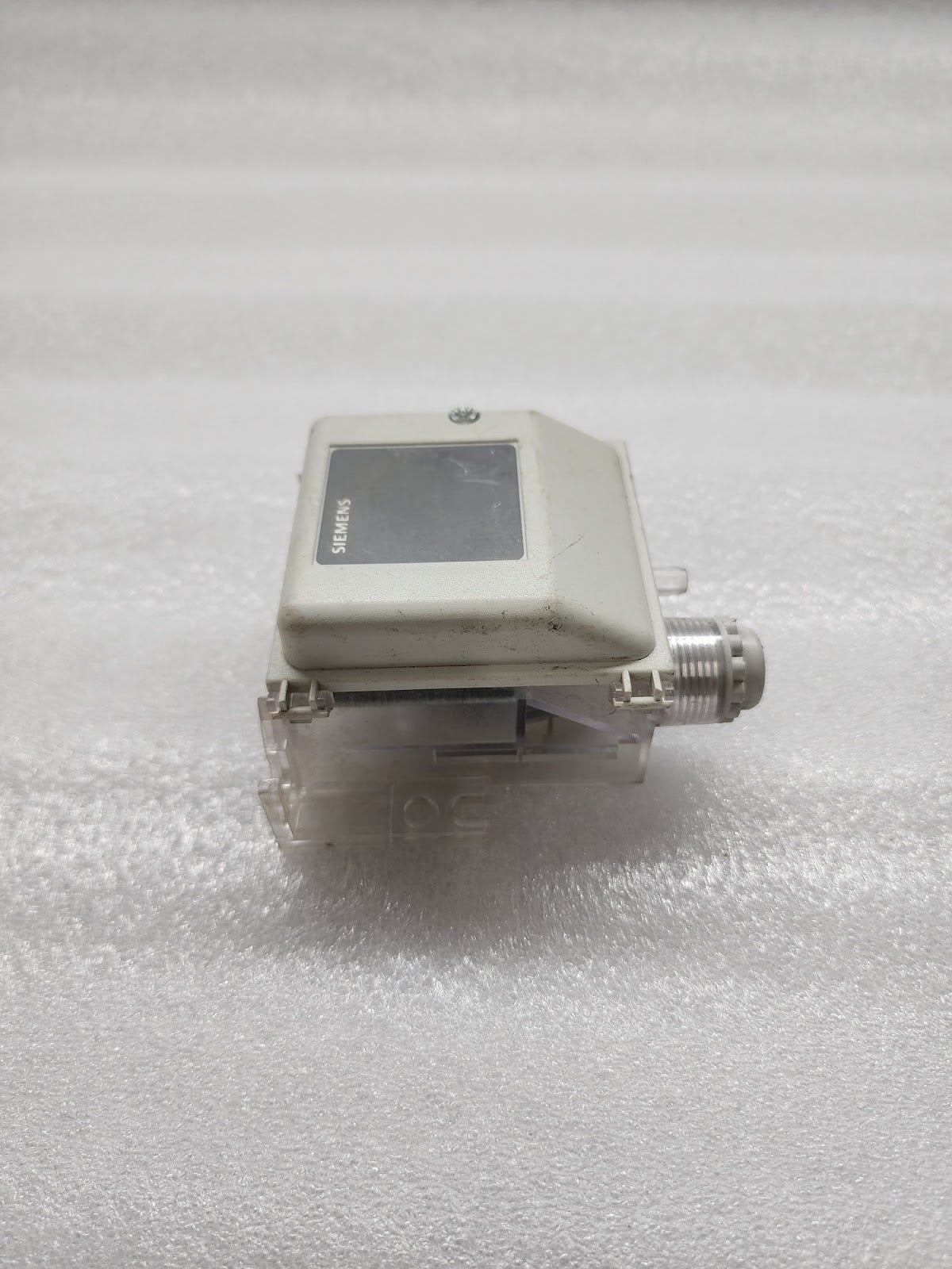 SIEMENS QBM2030-30  DIFFERENTIAL PRESSURE SENSOR