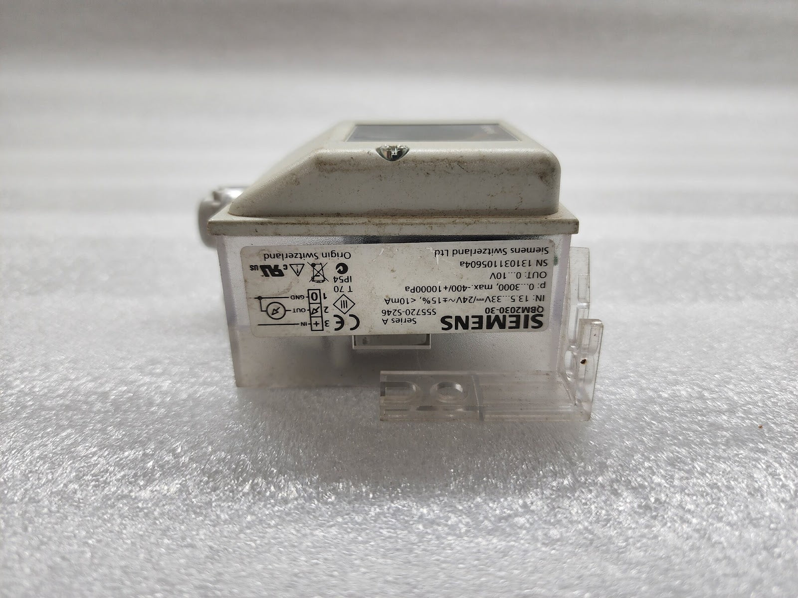 SIEMENS QBM2030-30  DIFFERENTIAL PRESSURE SENSOR