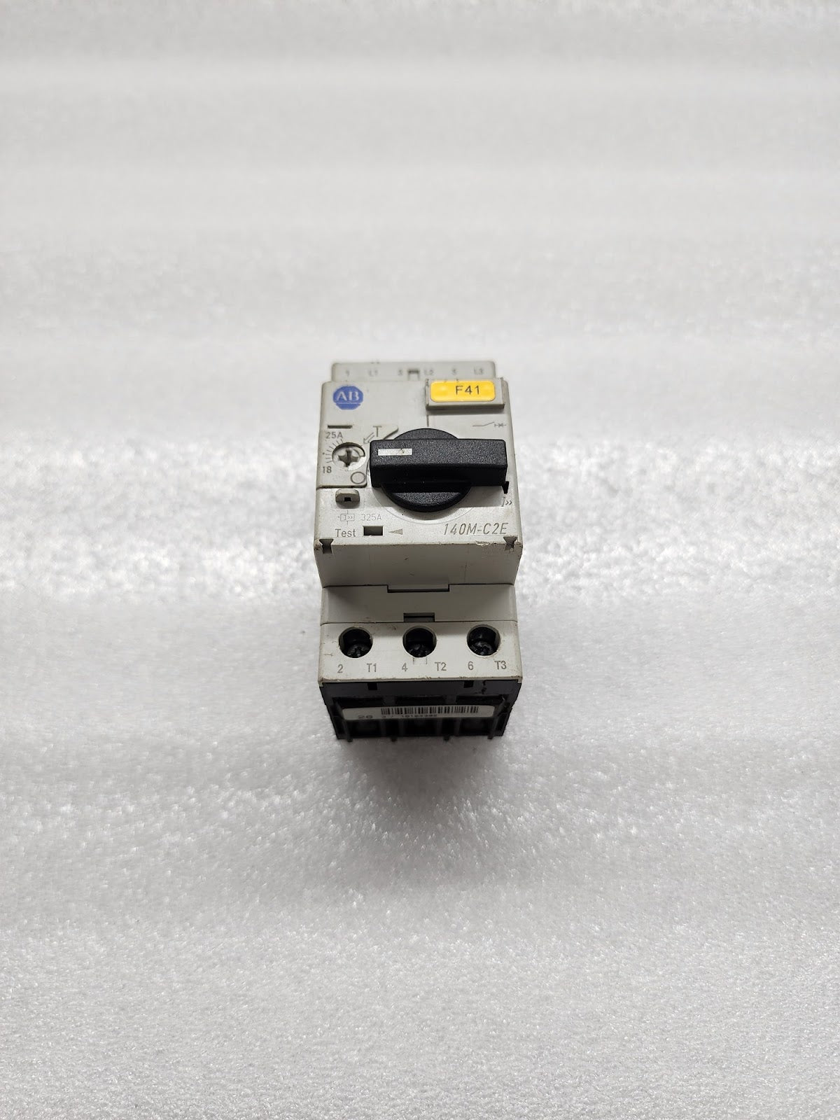 ALLEN BRADLEY CAT 140M-C2E-C25 MOTOR PROTECTIVE CIRCUIT BREAKER 18-25A