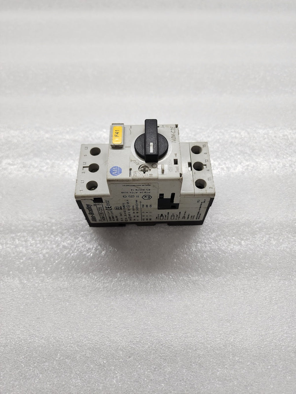 ALLEN BRADLEY CAT 140M-C2E-C25 MOTOR PROTECTIVE CIRCUIT BREAKER 18-25A