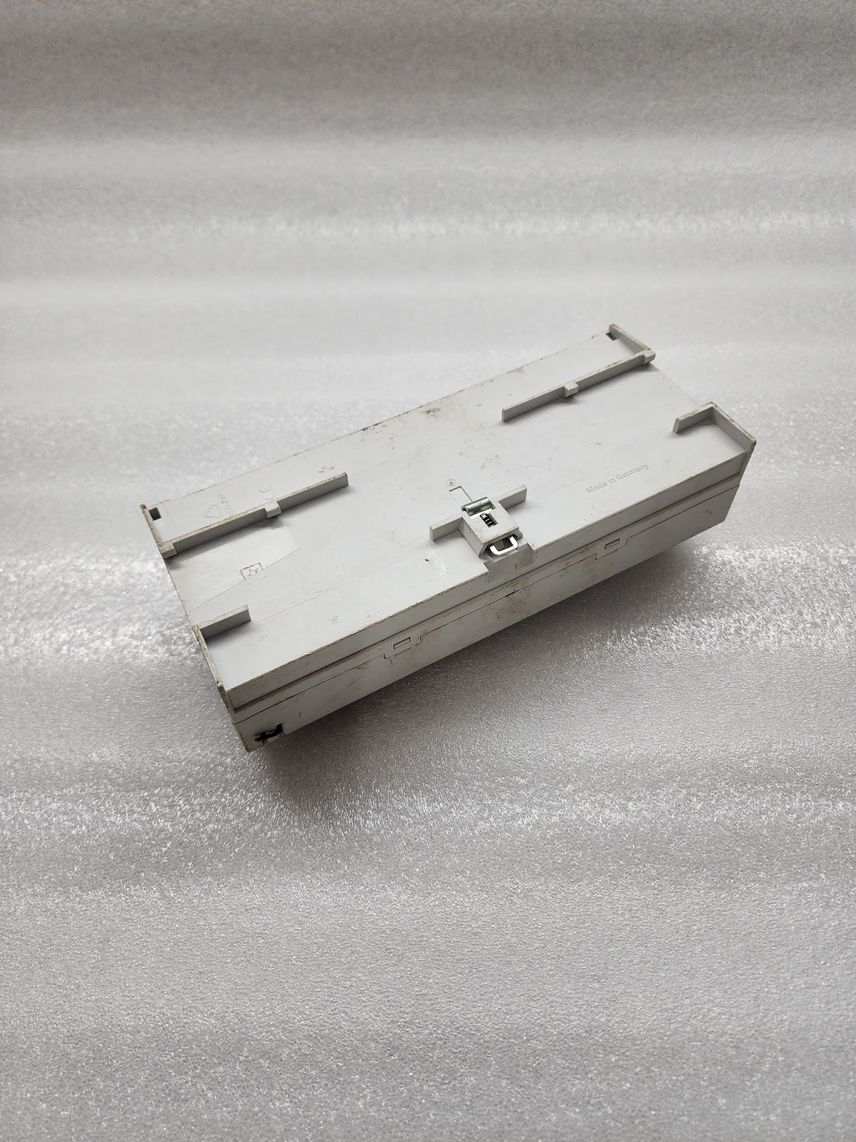 ABB SA/S 12.10.2.1 SWITCH ACTUATOR 2CDG110158R0011