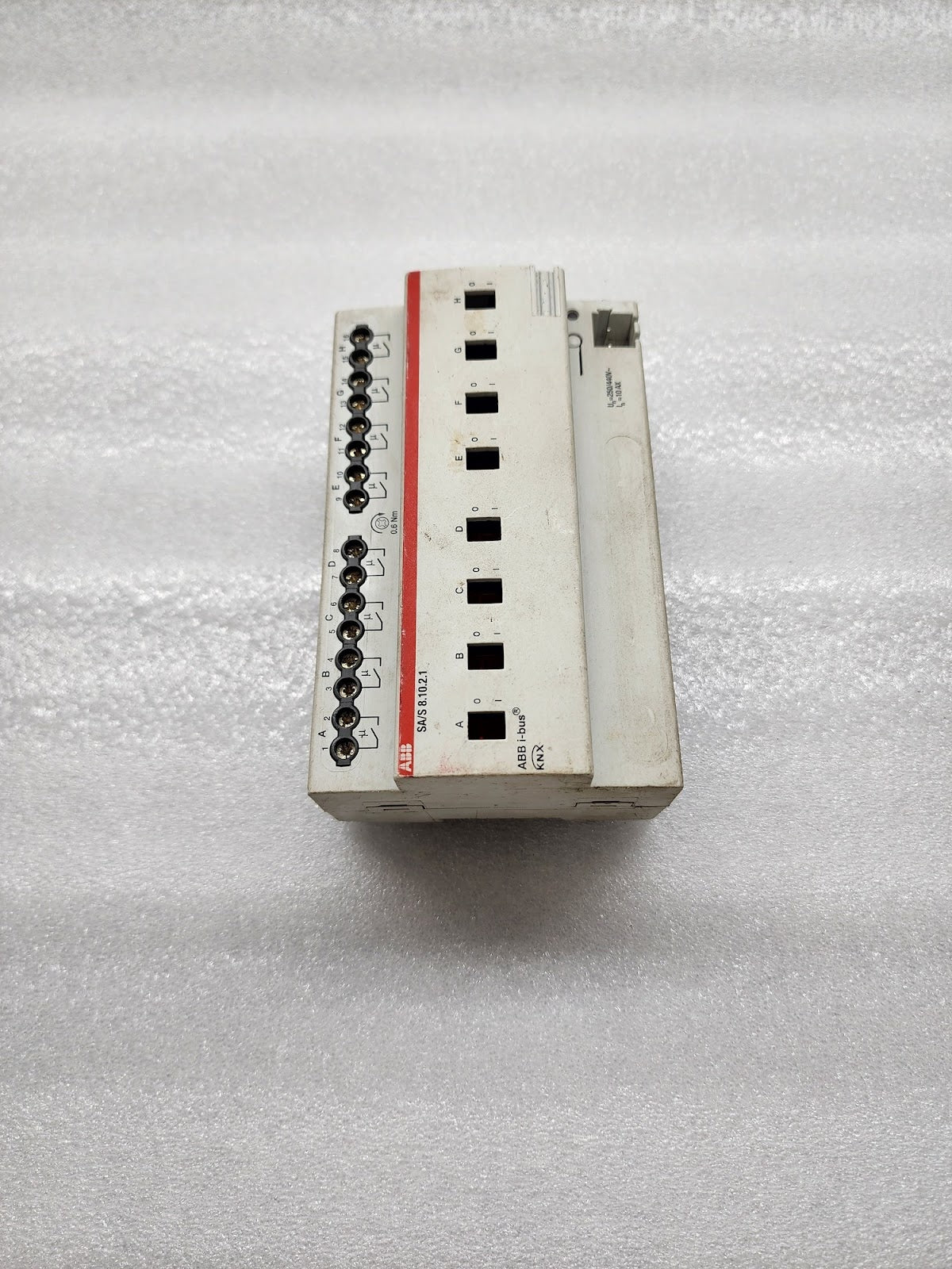 ABB SA/S 8.10.2.1 SWITCH ACTUATOR 2CDG110157R0011
