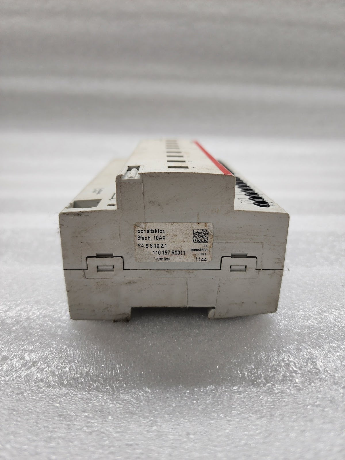 ABB SA/S 8.10.2.1 SWITCH ACTUATOR 2CDG110157R0011