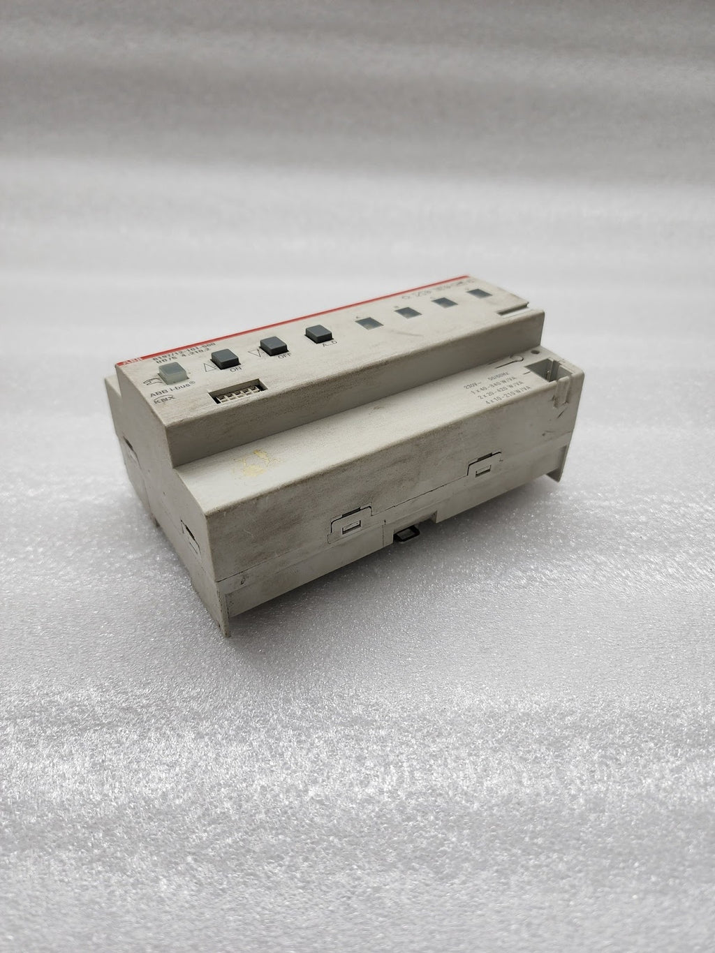ABB UD/S 4.210.2 UNIVERSAL DIMMING ACTUATOR 6197/12-101-500