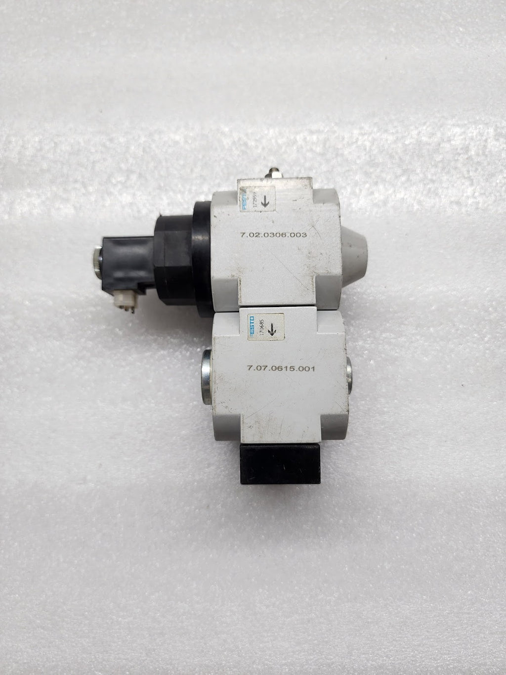 FESTO MIDI-24 C643 172959 PNEUMATIC VALVE DRM-D-MIDI C543 170685
