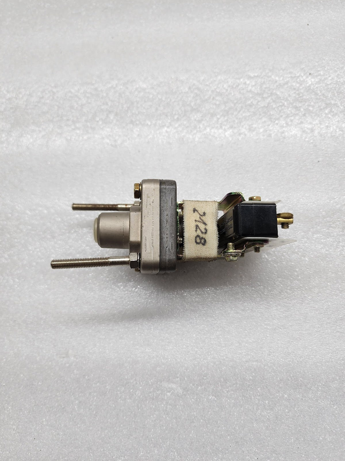 BARKSDALE E1S-G890-F2-GE19 PRESSURE SWITCH 24VDC/125VAC 3-90PSI