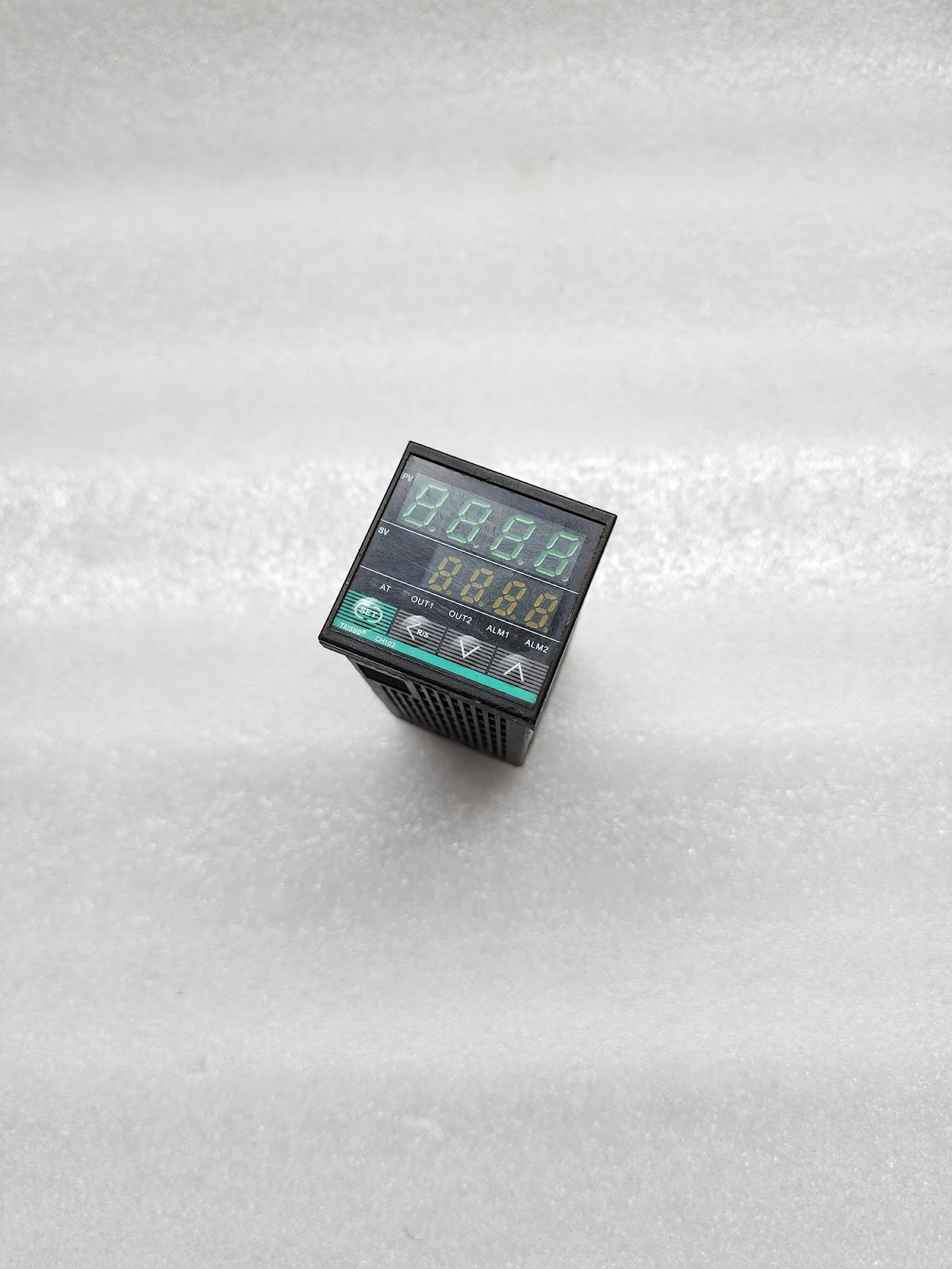 TAISUO CH102 4-DIGIT DUAL DISPLAY PID TEMPERATURE CONTROLLER 48X48 MM