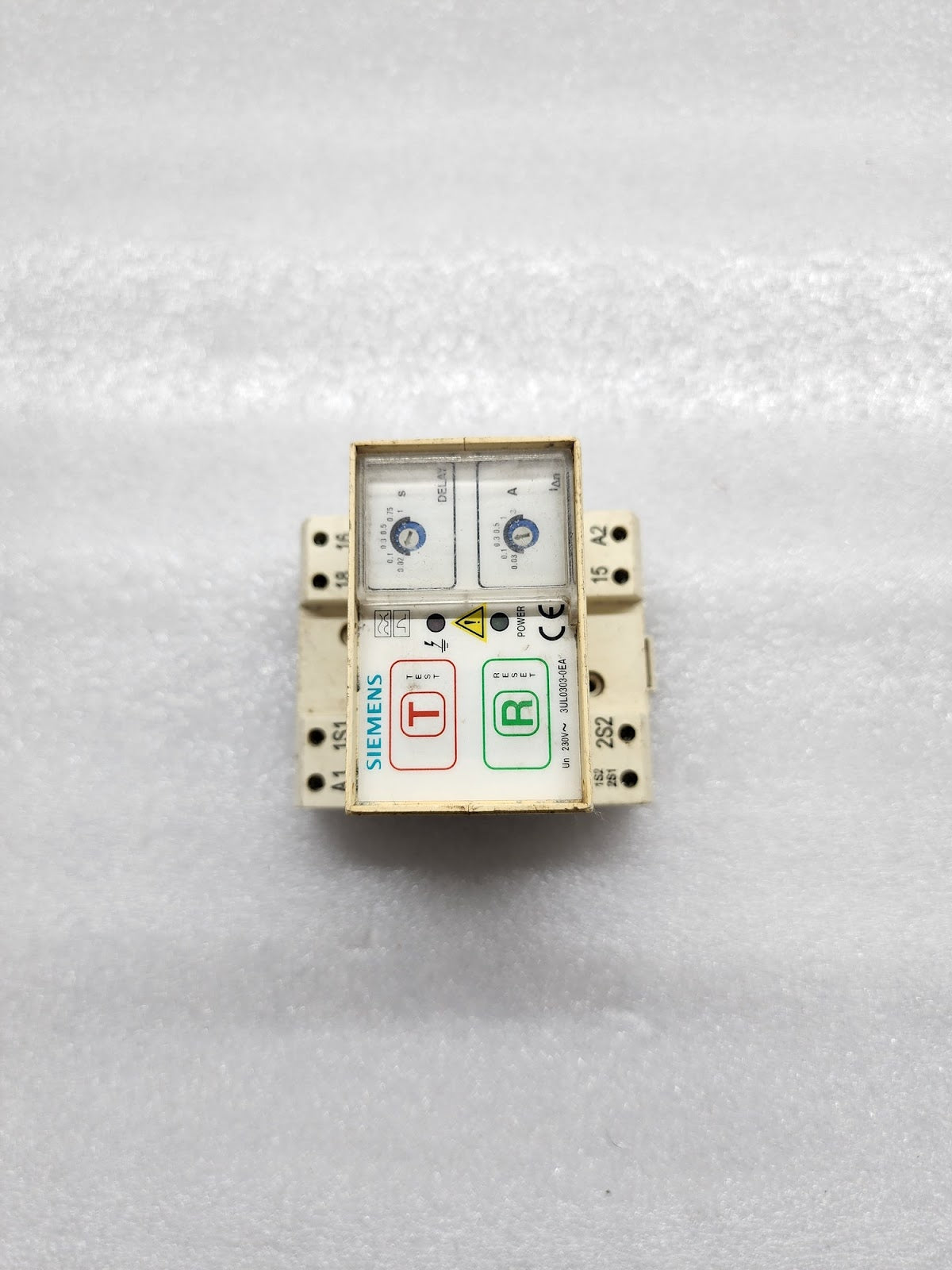 SIEMENS 3UL0303-0EA VOLTAGE/PHASE MONITOR 230VAC
