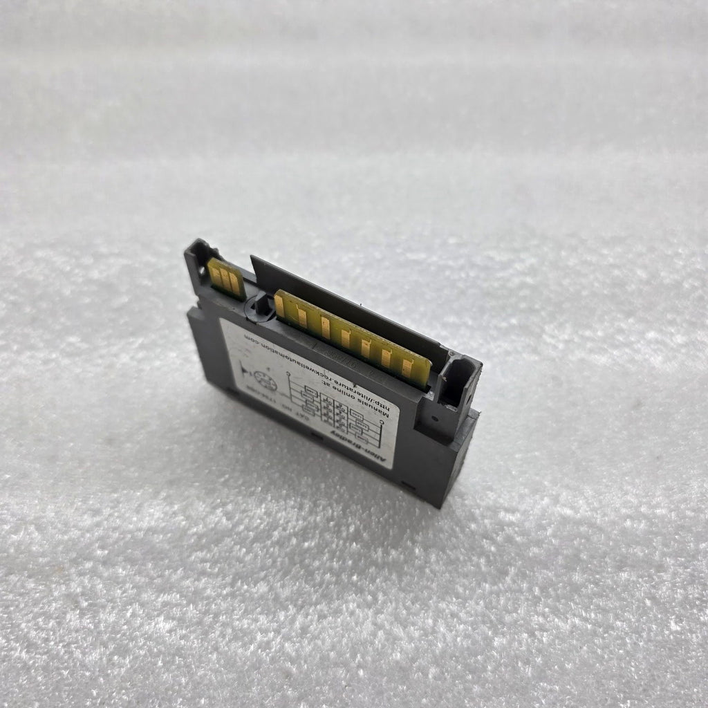 ALLEN BRADLEY 1734-OB8 POINT I/O DIGITAL OUTPUT MODULE 96489674