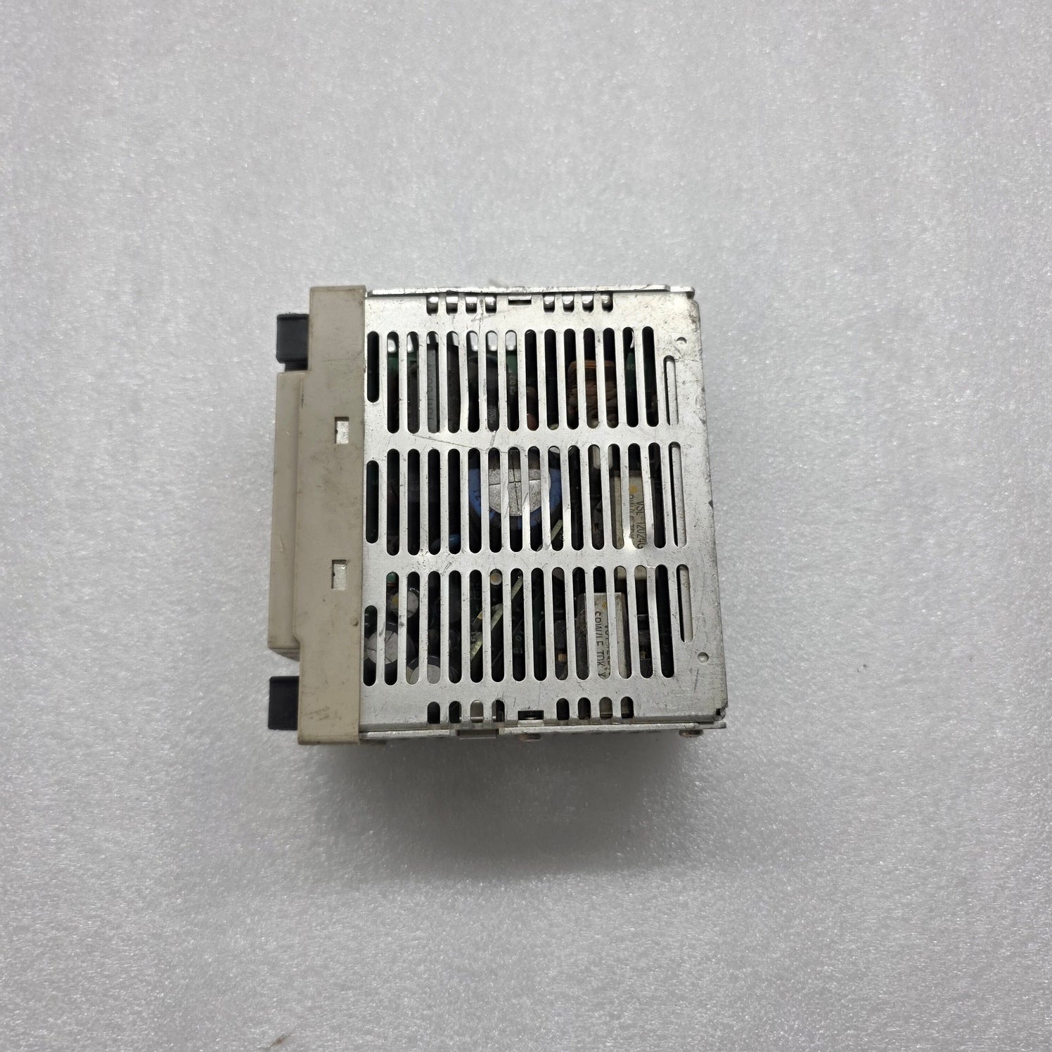 OMRON S8VS-12024 POWER SUPPLY 24VDC 5A