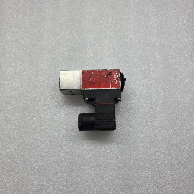DANFOSS MBS 5100 PRESSURE TRANSMITTER 060N1034