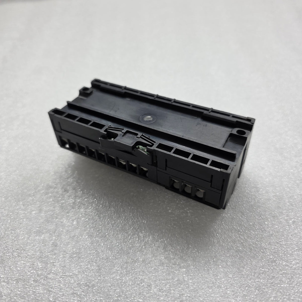 MITSUBISHI AJ65SBTB1-16T1 OUTPUT UNIT