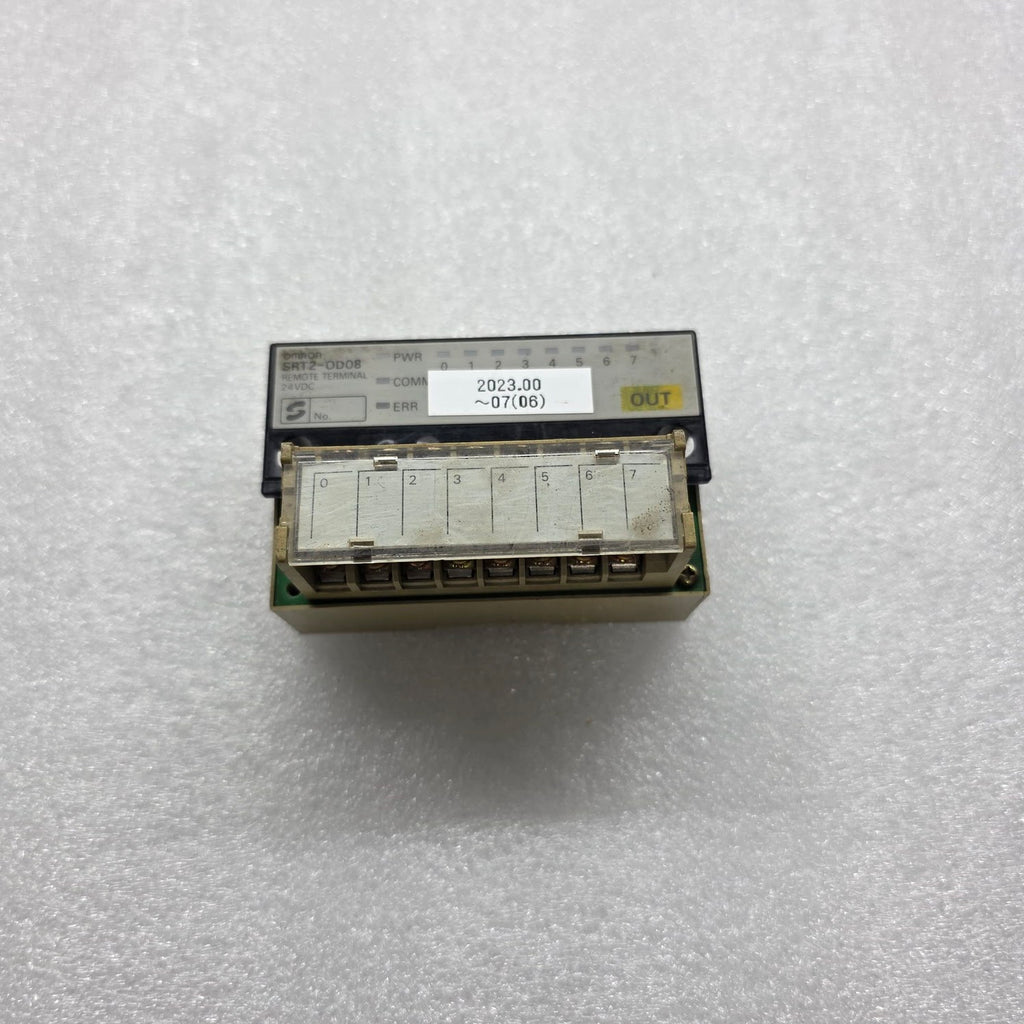 OMRON SRT2-OD08 RMEOTE TERMINAL 24VDC