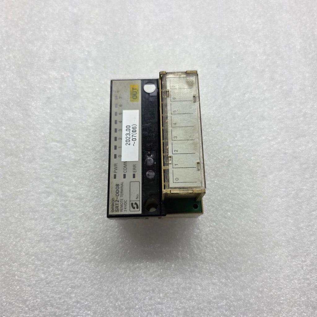 OMRON SRT2-OD08 RMEOTE TERMINAL 24VDC