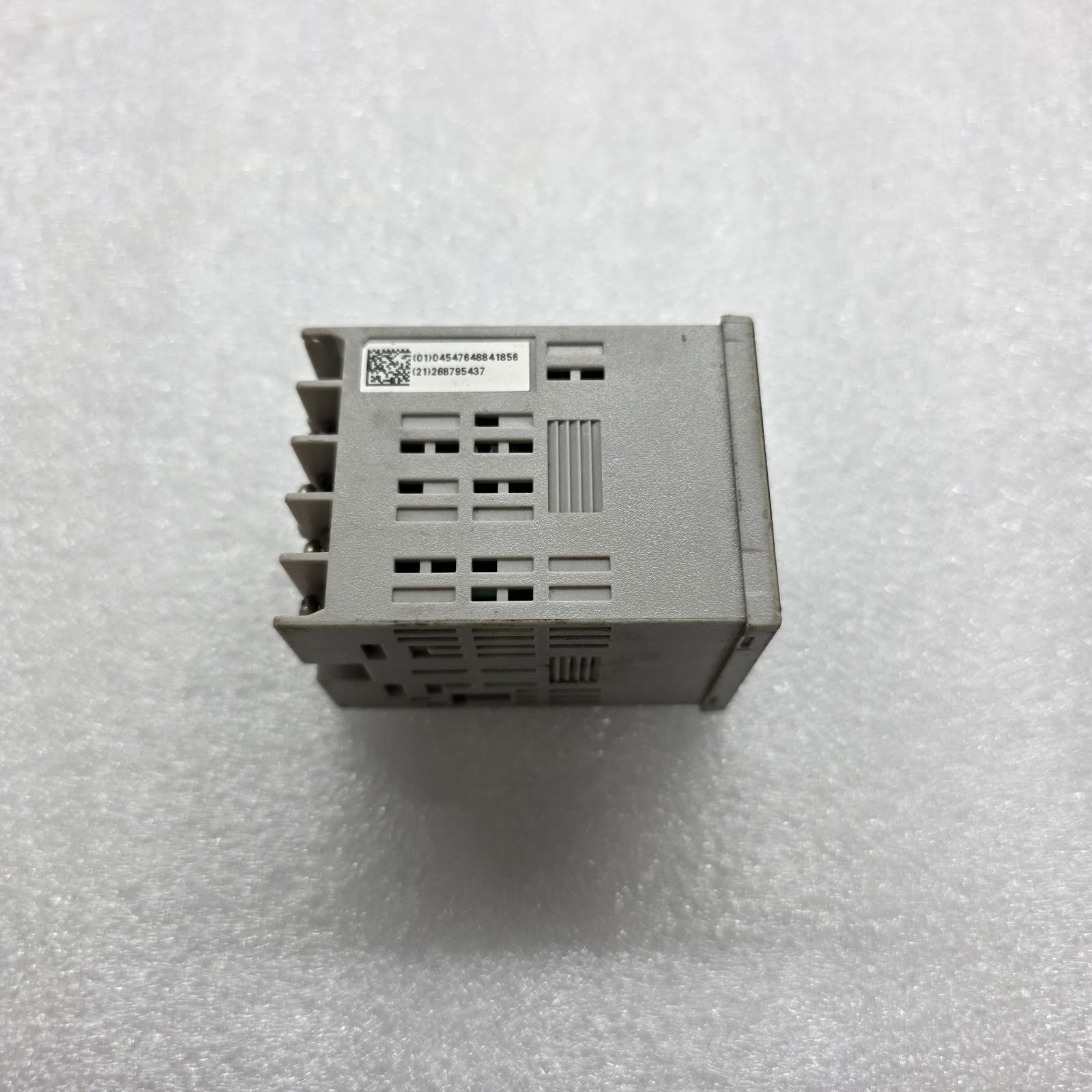 OMRON E5CWL-R1TC TEMPERATURE CONTROLLER 100-240VAC