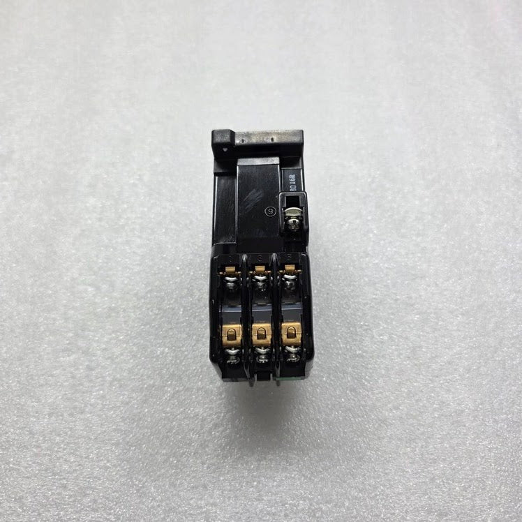 FUJI ELECTRIC SRC50-2U/X (3a3b) MAGNETIC CONTACTOR 100-110V