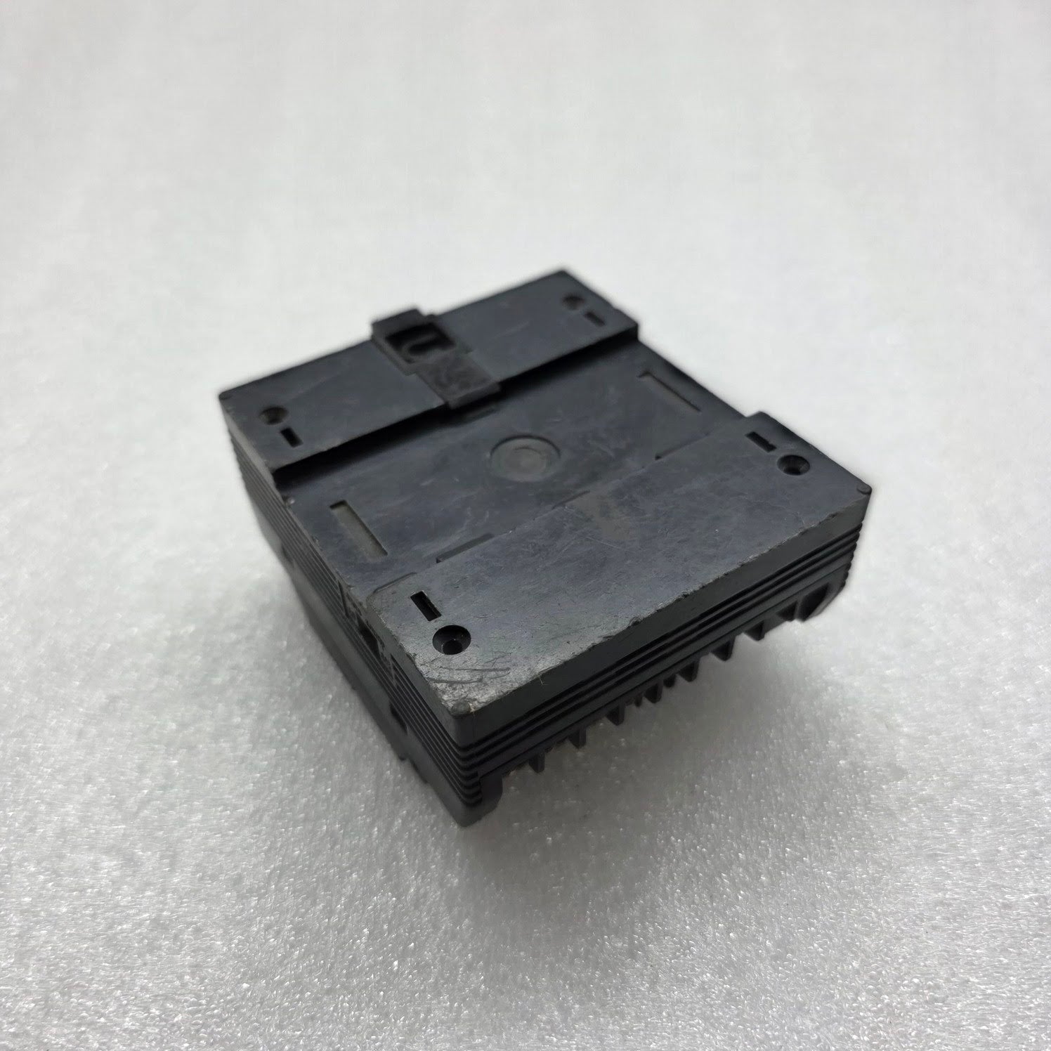 KEYENCE KV-24DT PLC BASE UNIT