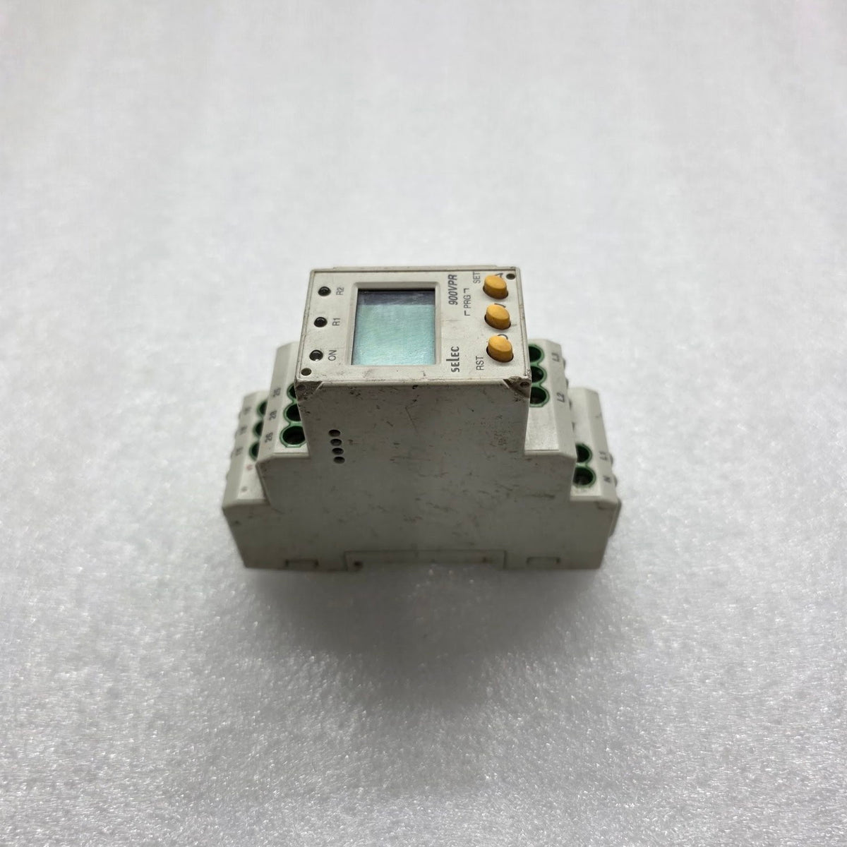 SELEC 900VPR VOLTAGE PROTECTION RELAY