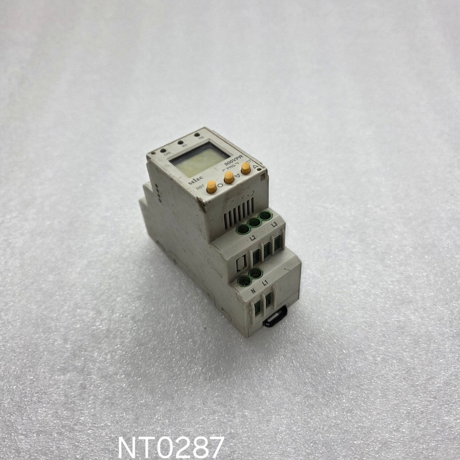 SELEC 900VPR VOLTAGE PROTECTION RELAY
