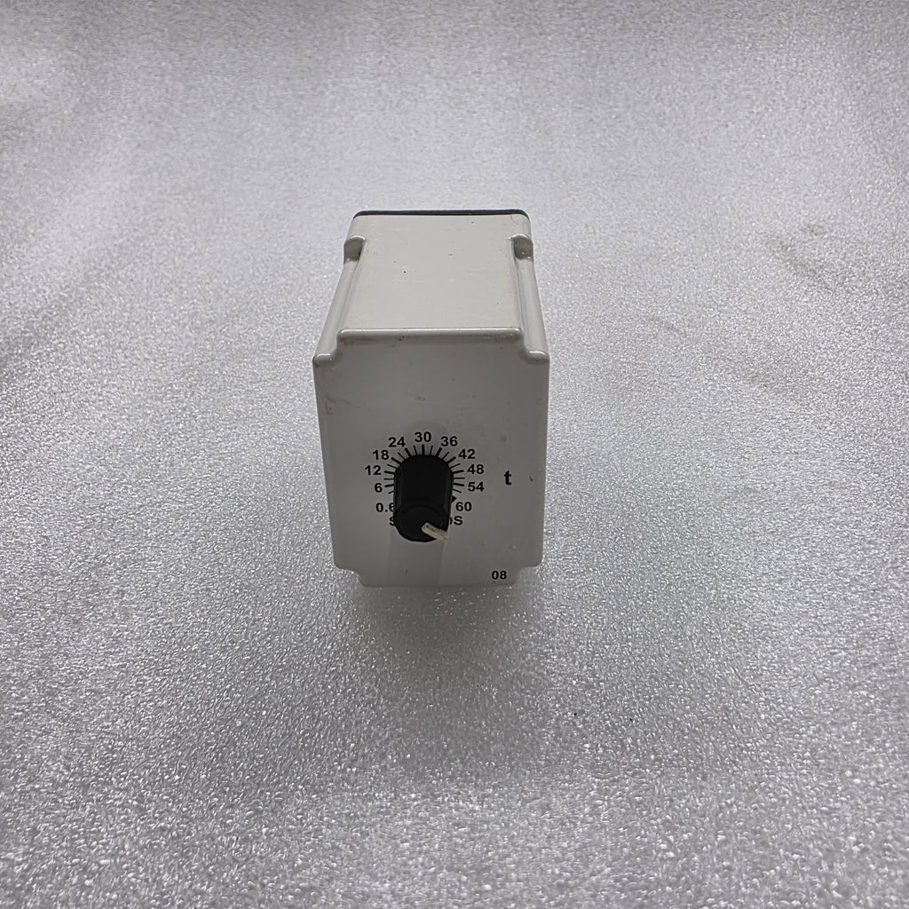 MACROMATIC TR-50522-08 TIME DELAY RELAY 120V AC/DC