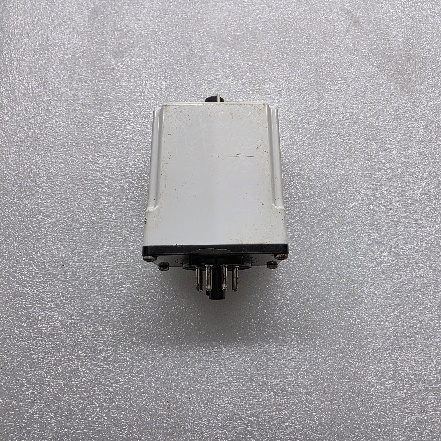 MACROMATIC TR-50522-08 TIME DELAY RELAY 120V AC/DC