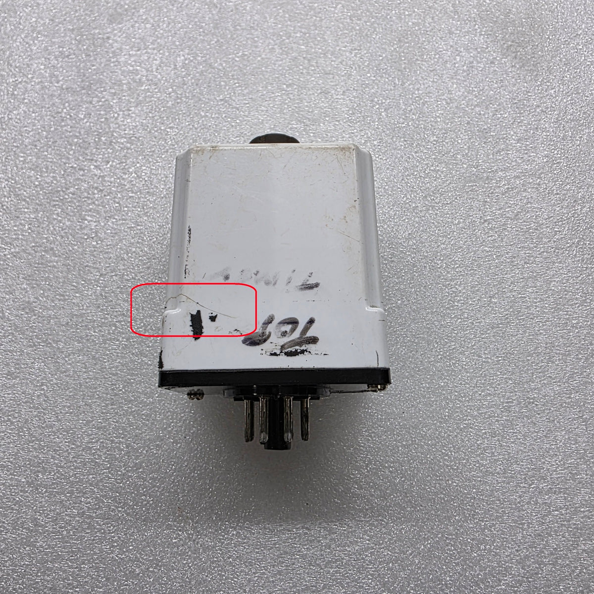 ALLEN BRADLEY 700HT12BA1 TIME DELAY RELAY 120VAC