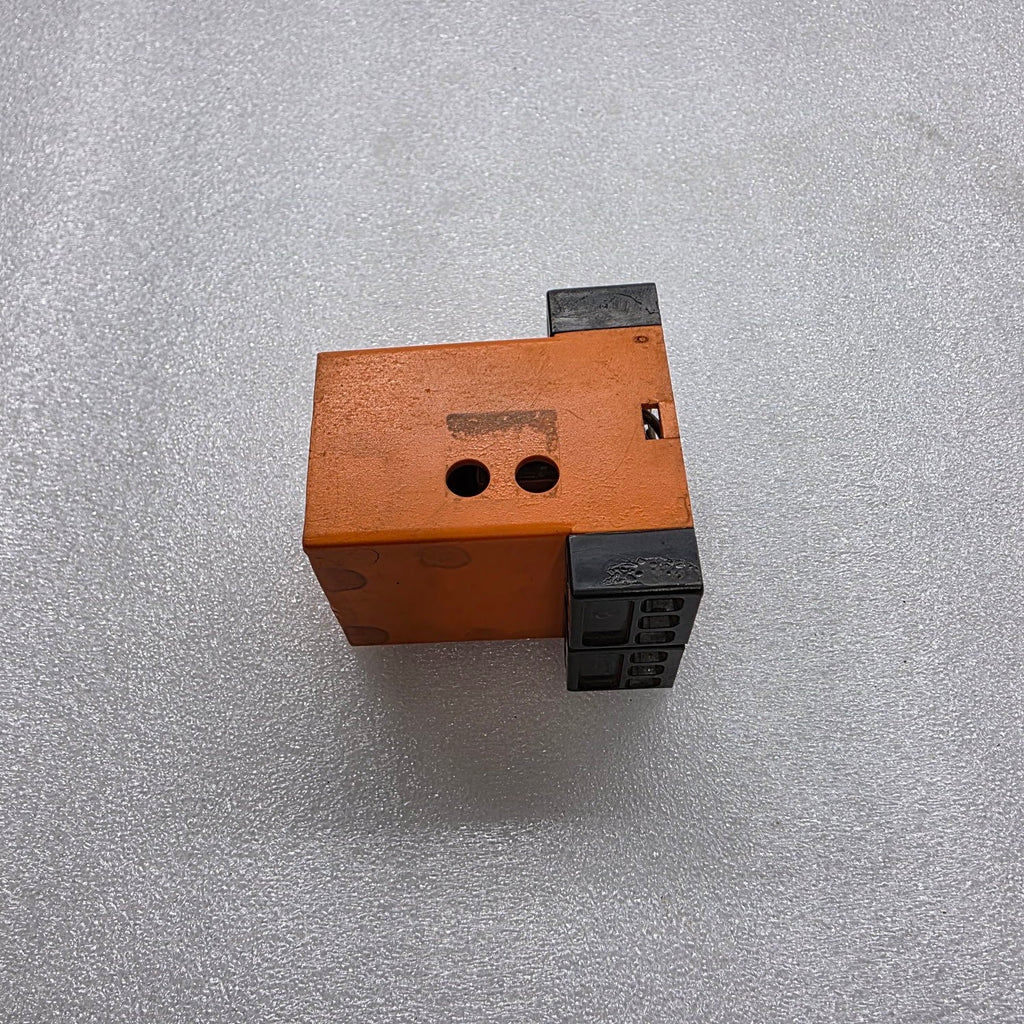 SYRELEC DAR 2.C DELAY TIMER RELAY 110V