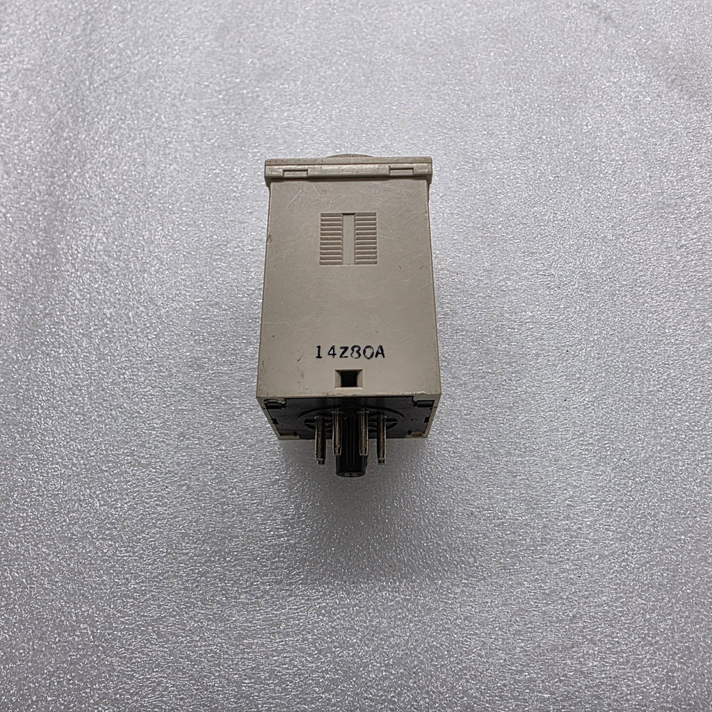 OMRON H3BF-8 MULTIFUNCTION TIMER 100-120V