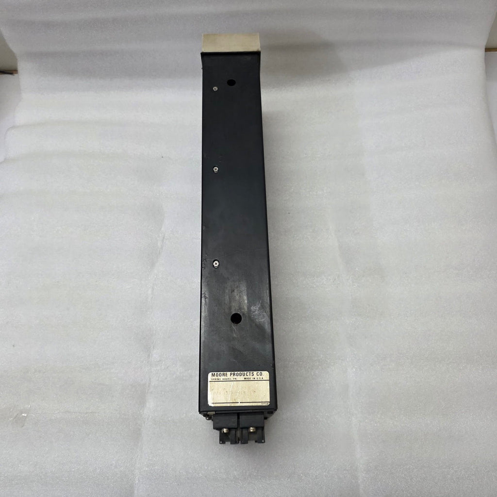 MOORE 15738-119 SINGLE LOOP DIGITAL CONTROLLER