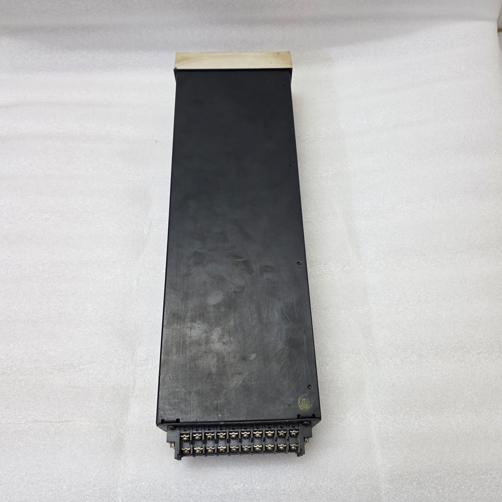 MOORE 15738-119 SINGLE LOOP DIGITAL CONTROLLER